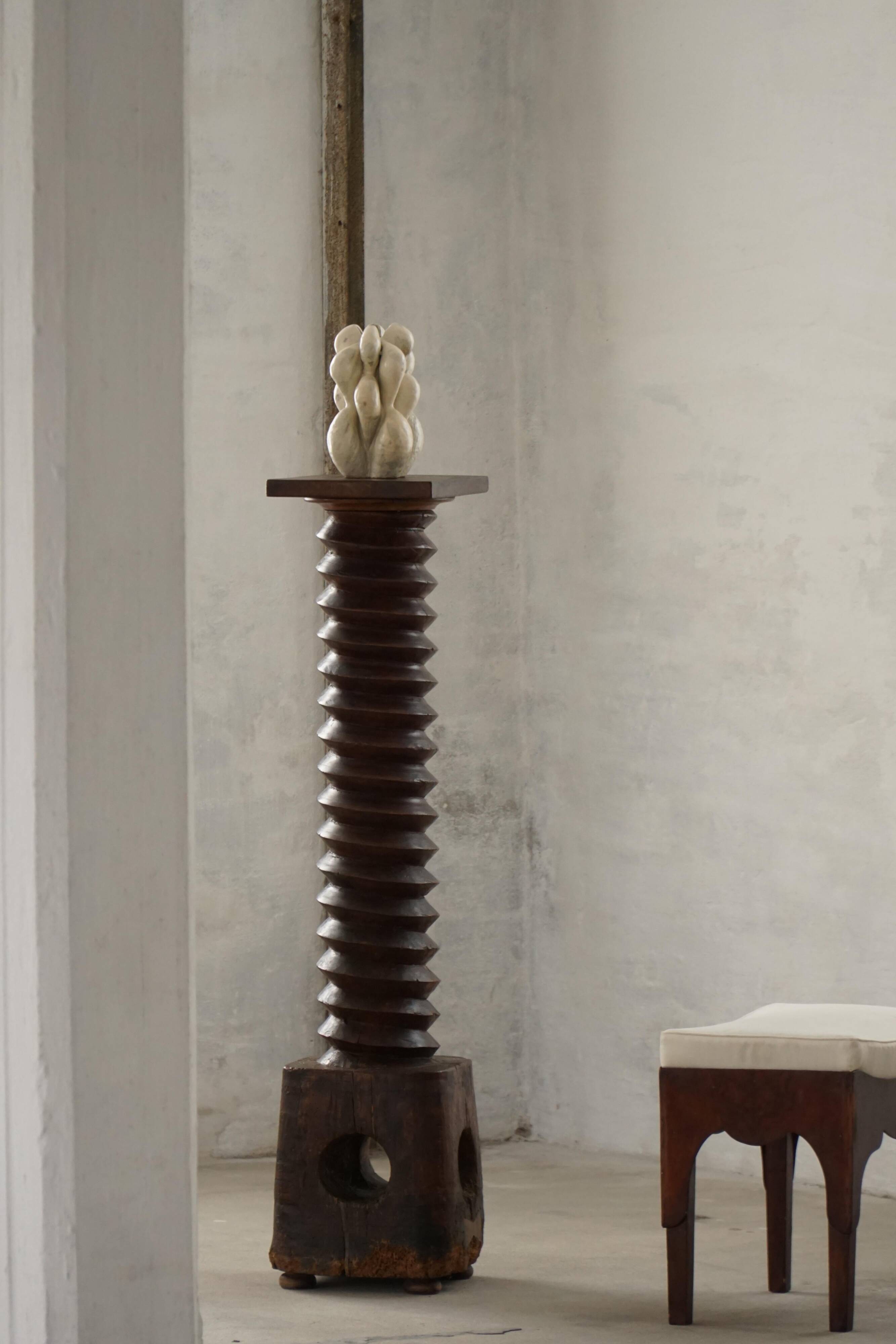 19th-century sculptural French wine press in solid wood / pedestal