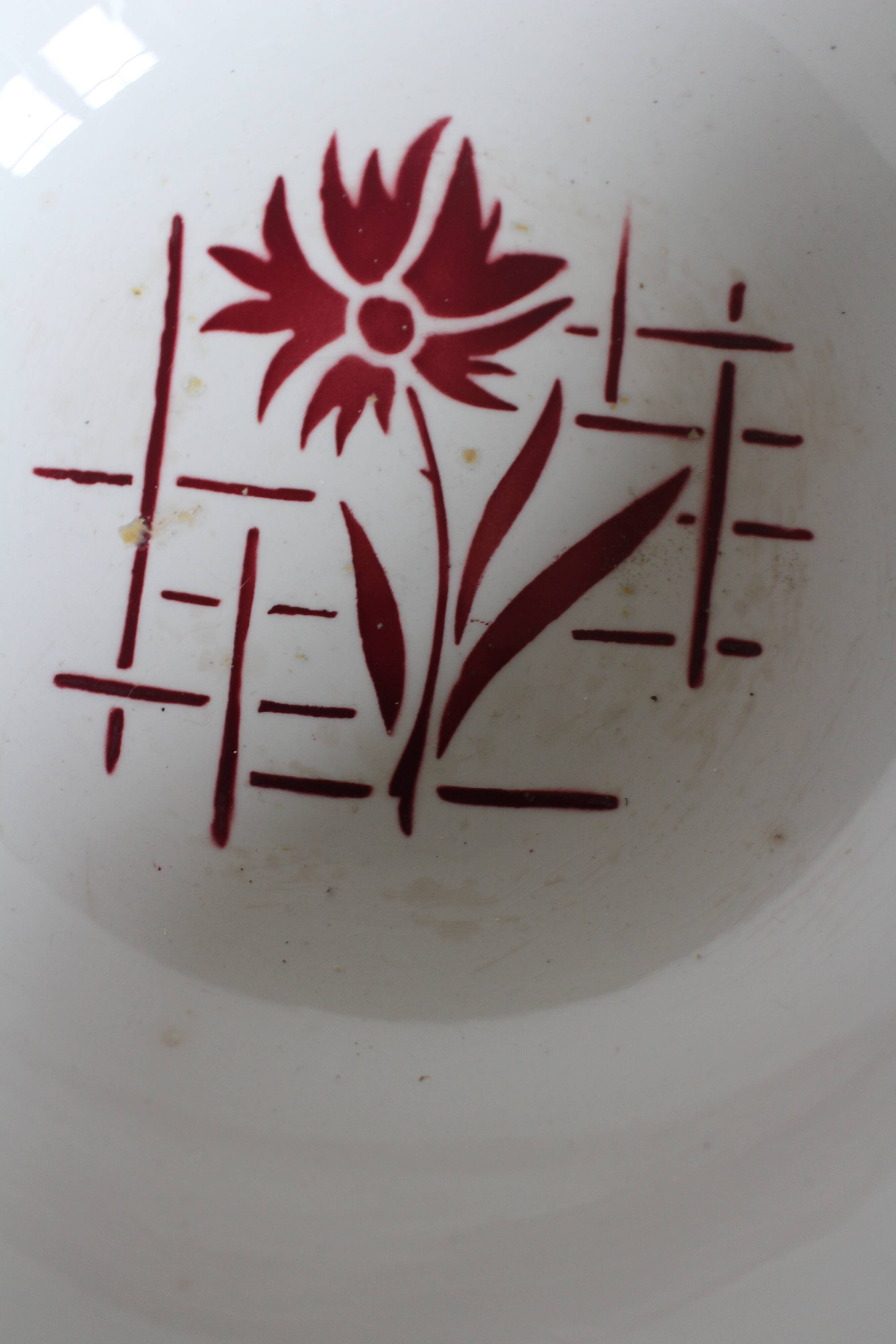 Large Sylvia Digoin Sarreguemines red flower Art Deco salad bowl