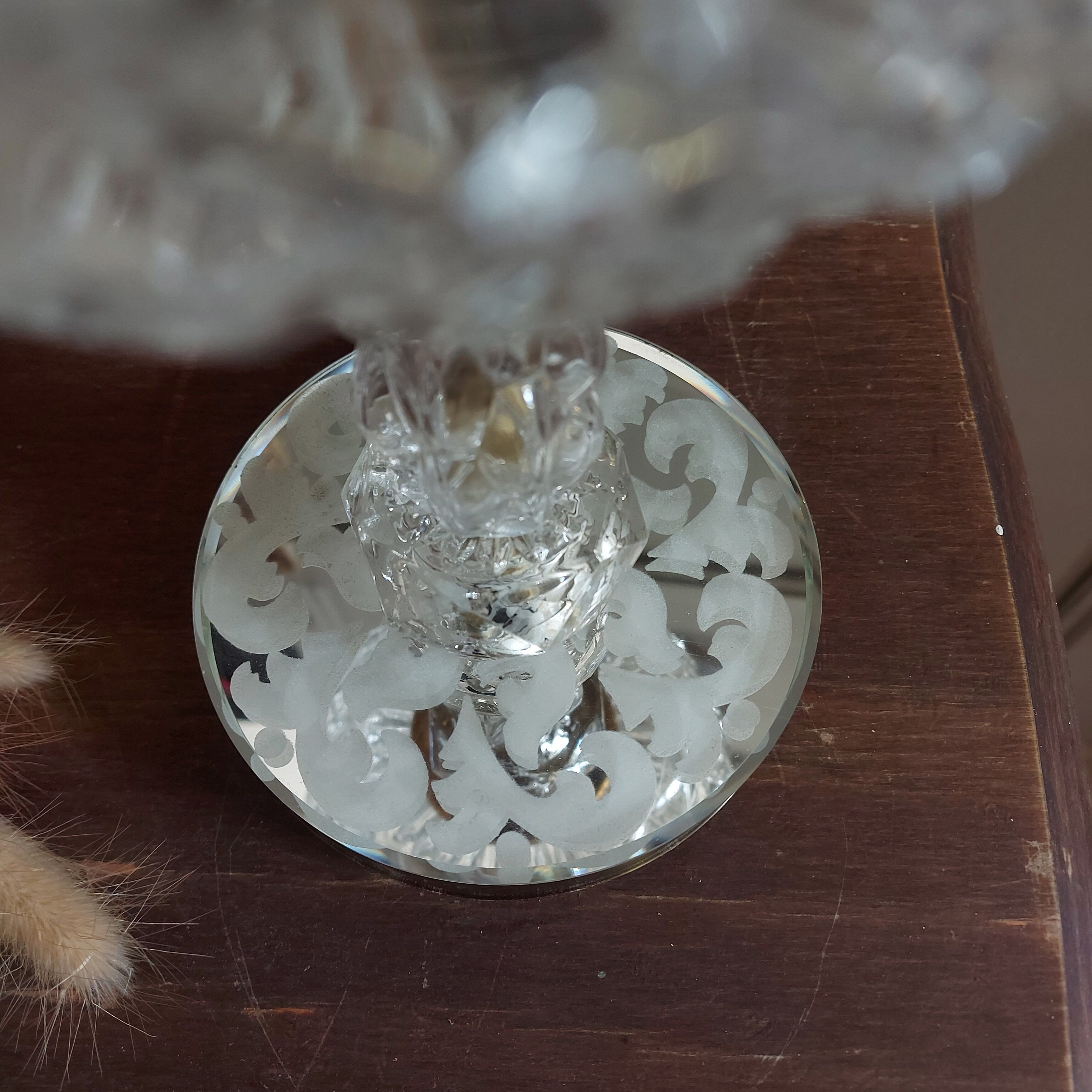 Transparent glass diamond lamp