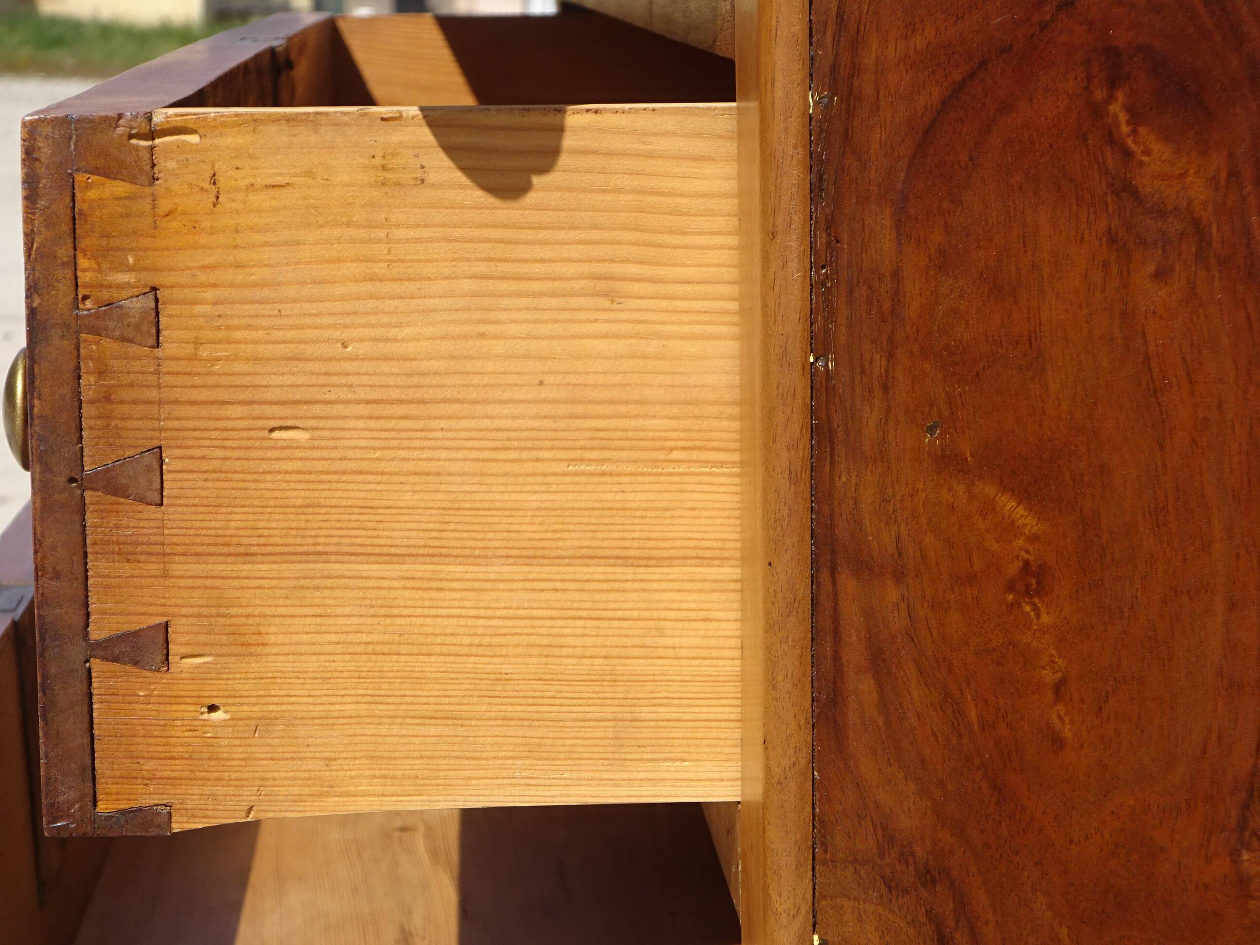 Antique Louis Philippe chest of drawers made entirely of walnut.