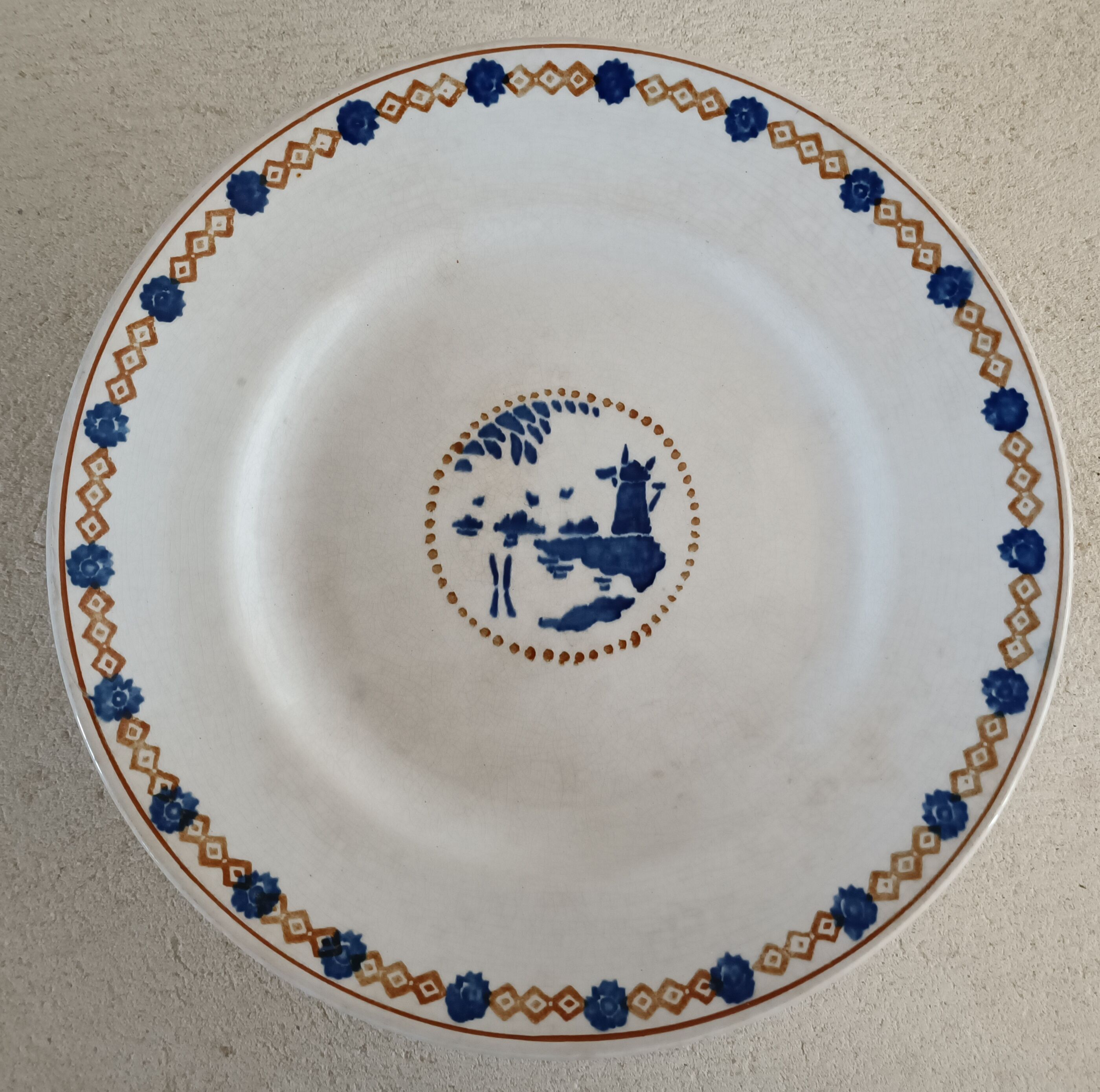 Compotier in iron earth Saint-Amand