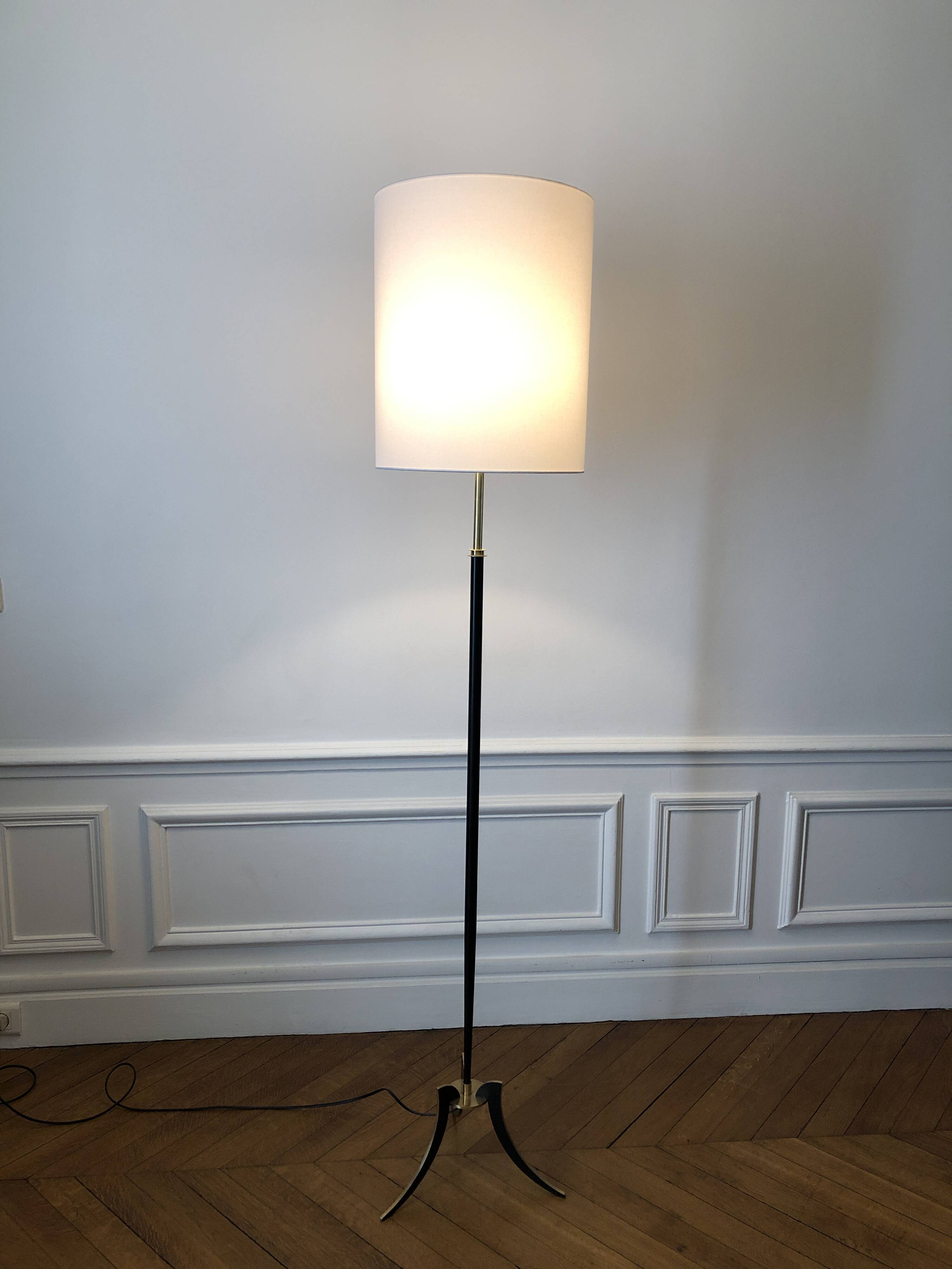 1950s-1960s tripod floor lamp