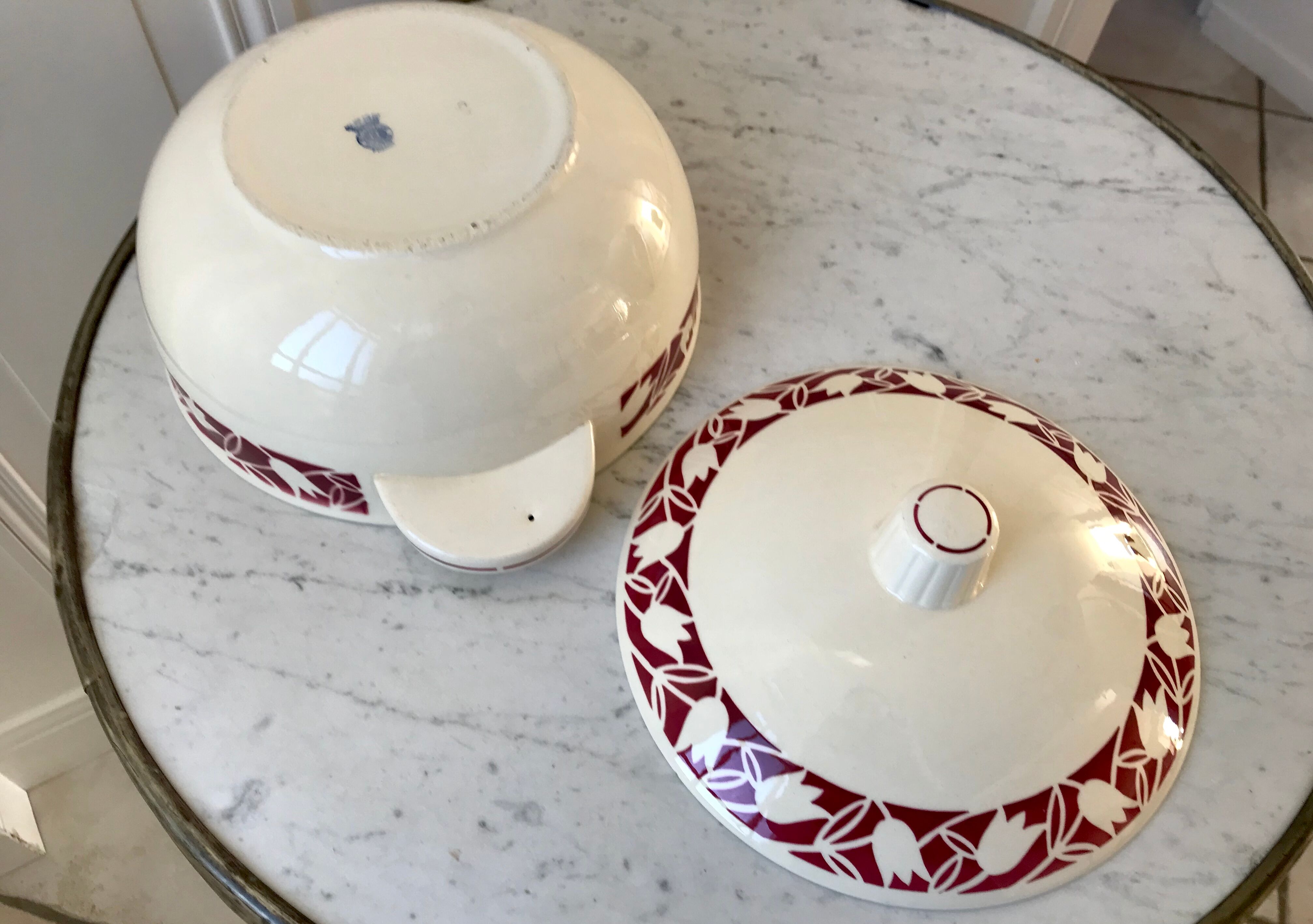 Tureen Badonviller tulips burgundy 30s-40s