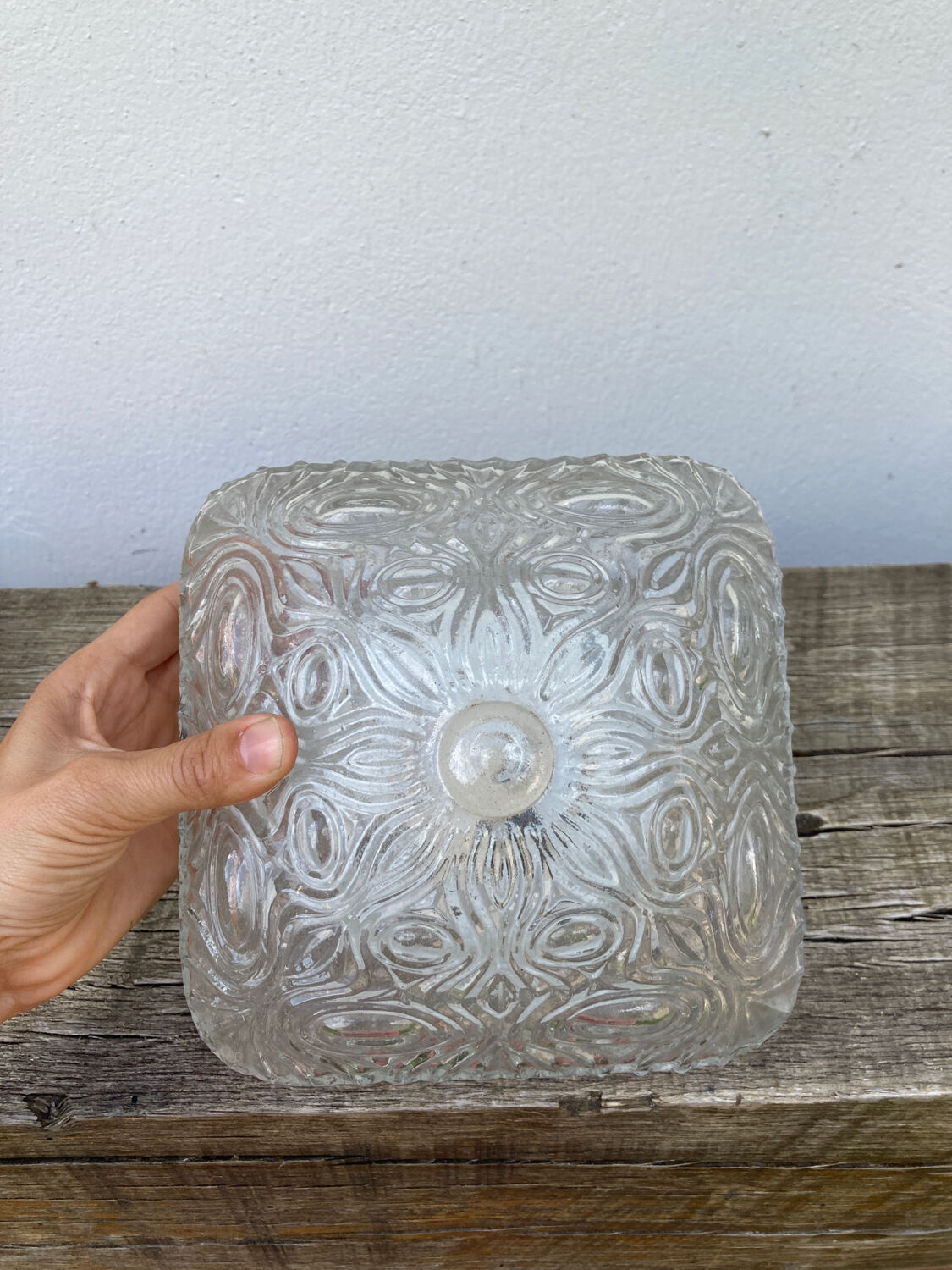 Square wall lamp in vintage transparent glass