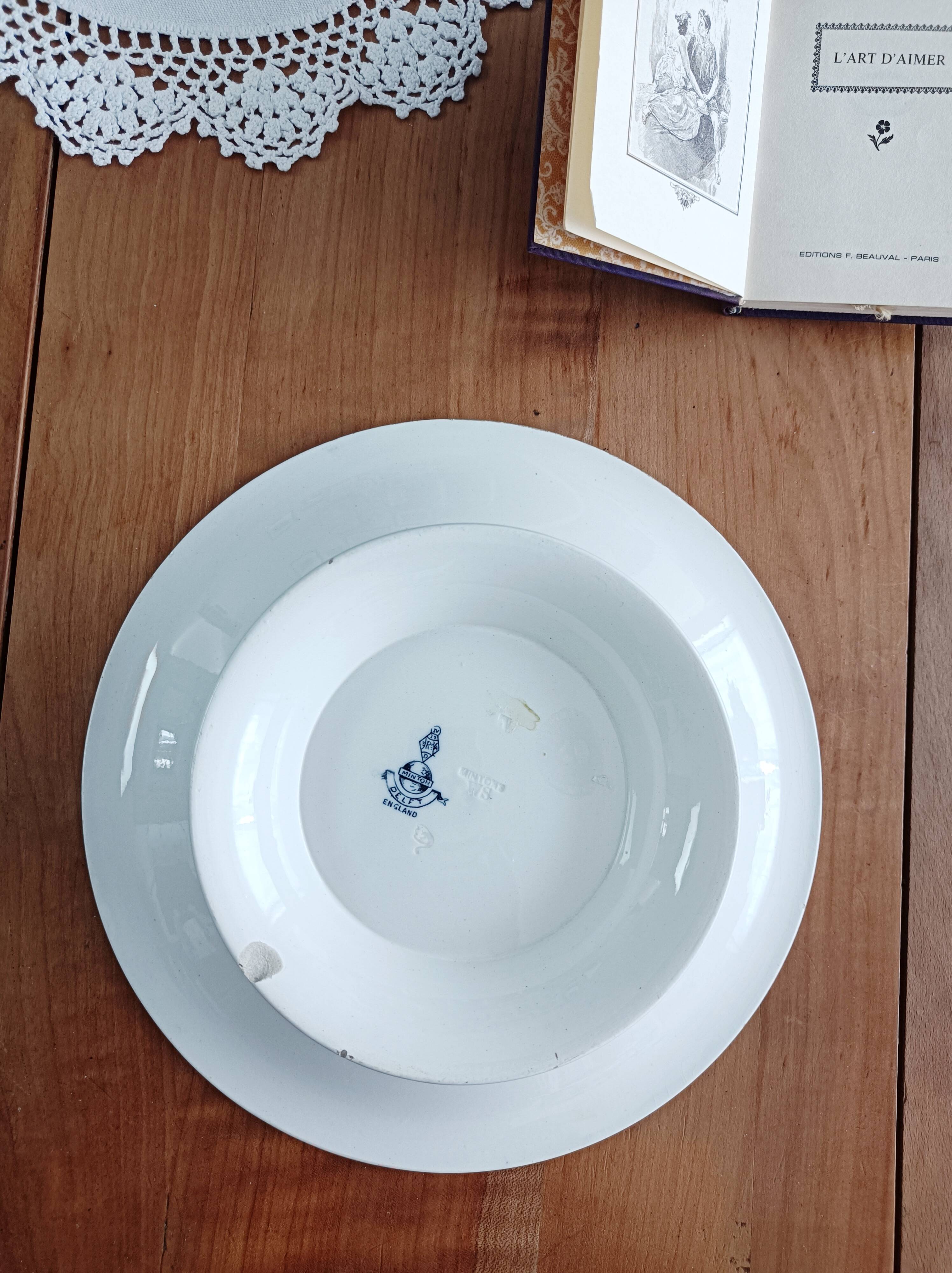 Minton Delft mounted plate