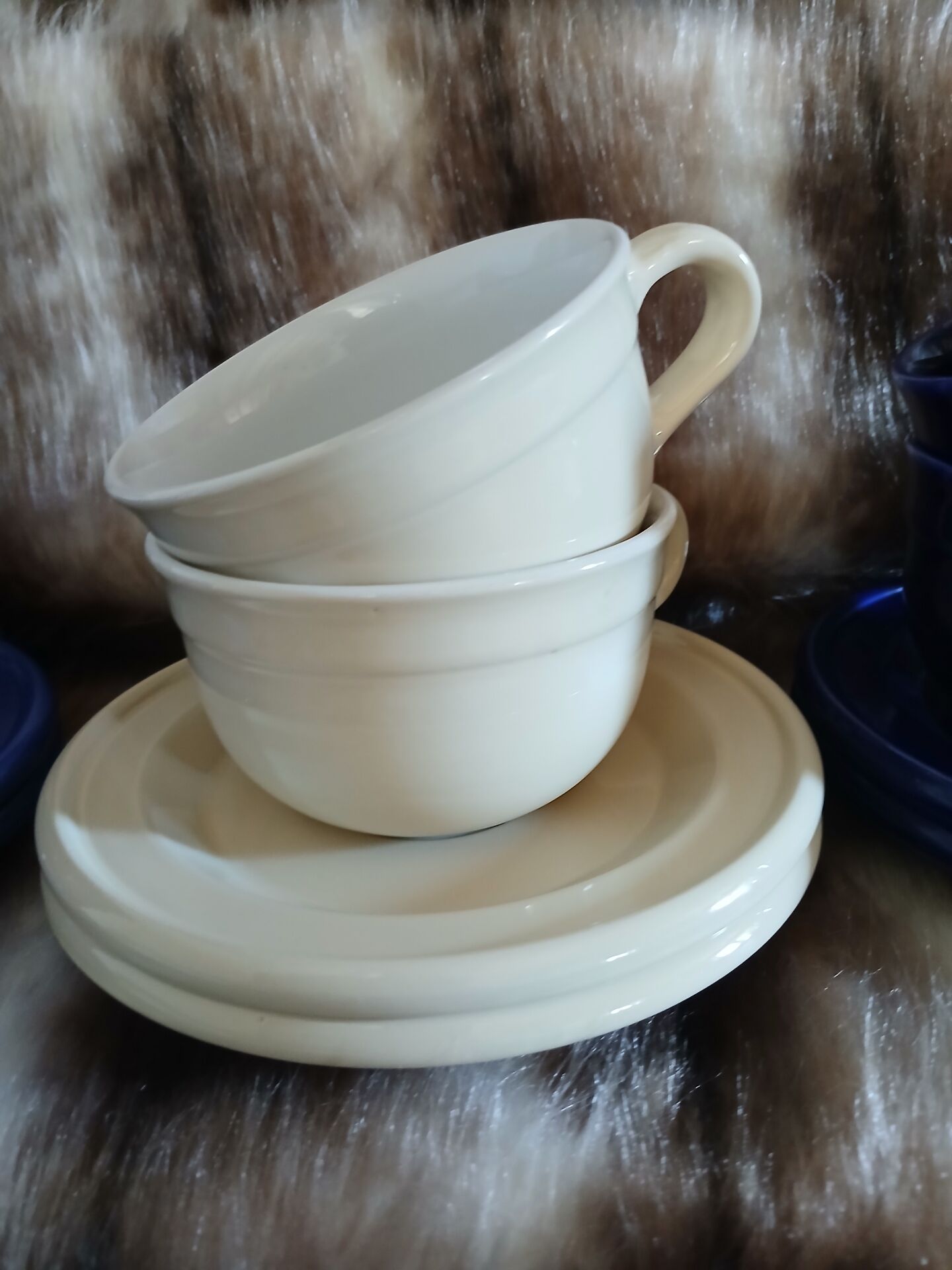 6 antique Émile Henry cups