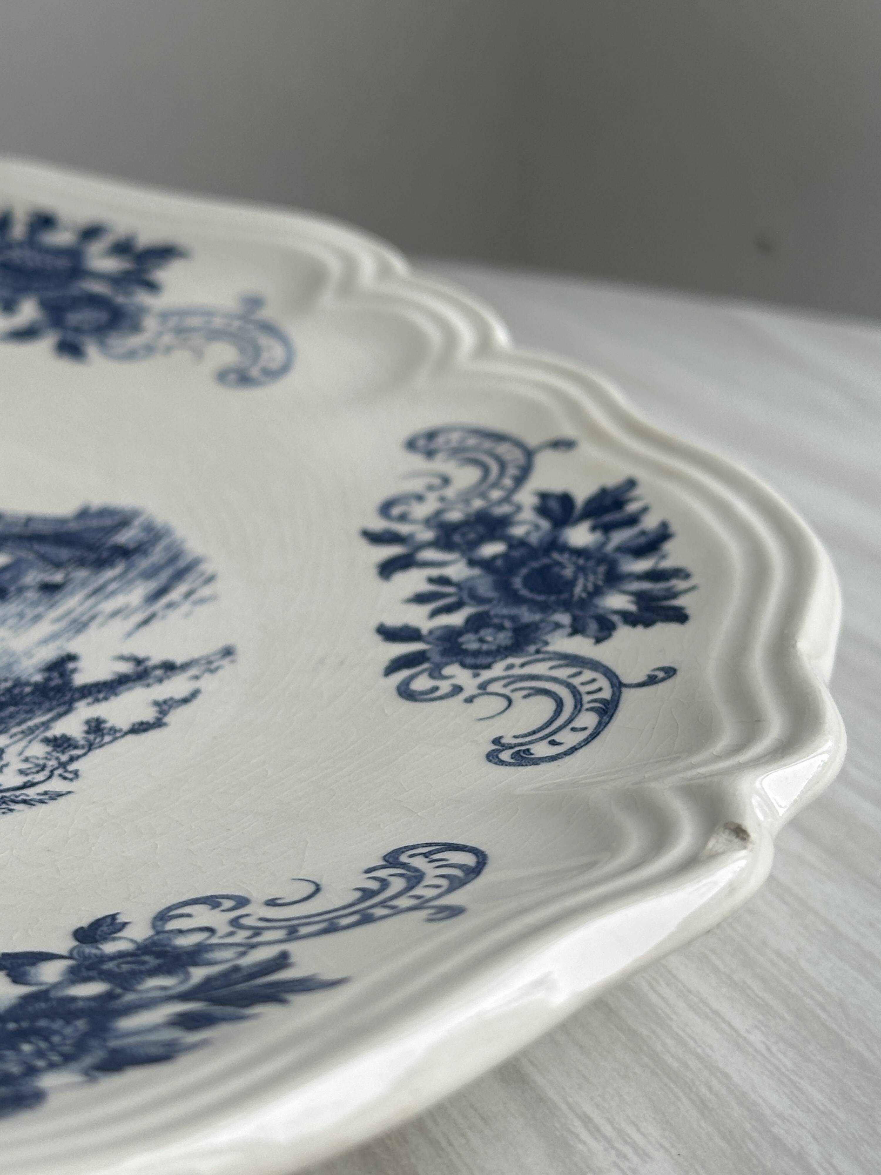 Plate - presentation dish in Sarreguemines earthenware, "Surrey" collection
