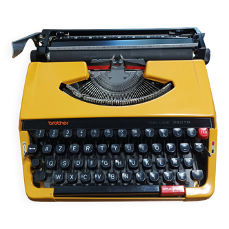 Machine à écrire Brother Deluxe 250 TR moutarde