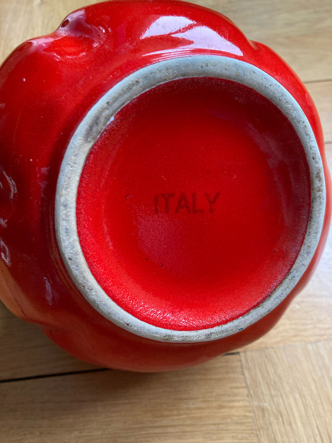 Italian tomato slurry pitcher