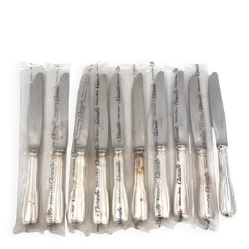 Christofle model Chinon, 10 table knives, of which 9 are intact under sealed blisters.