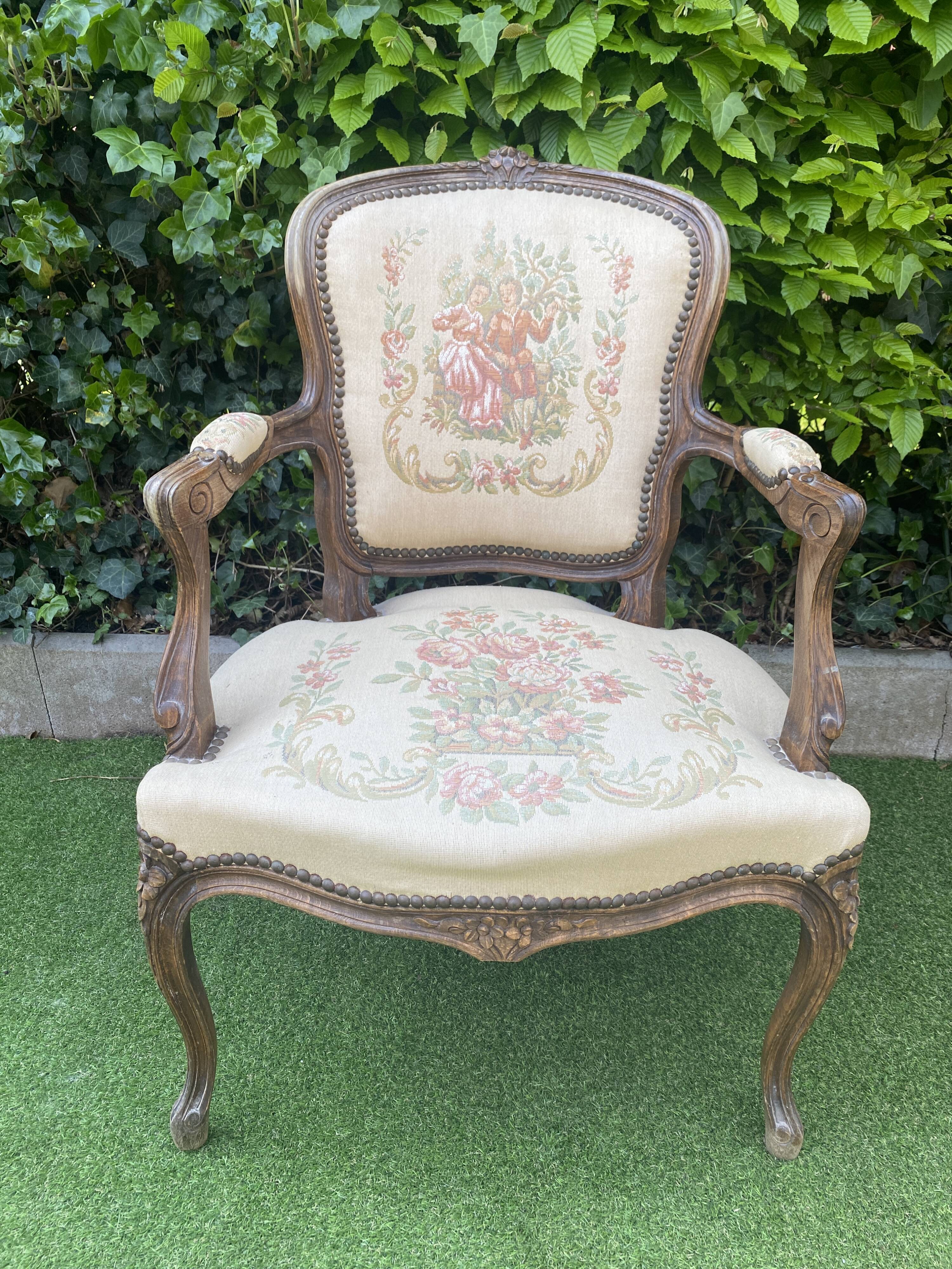 Basket bed and its two armchairs