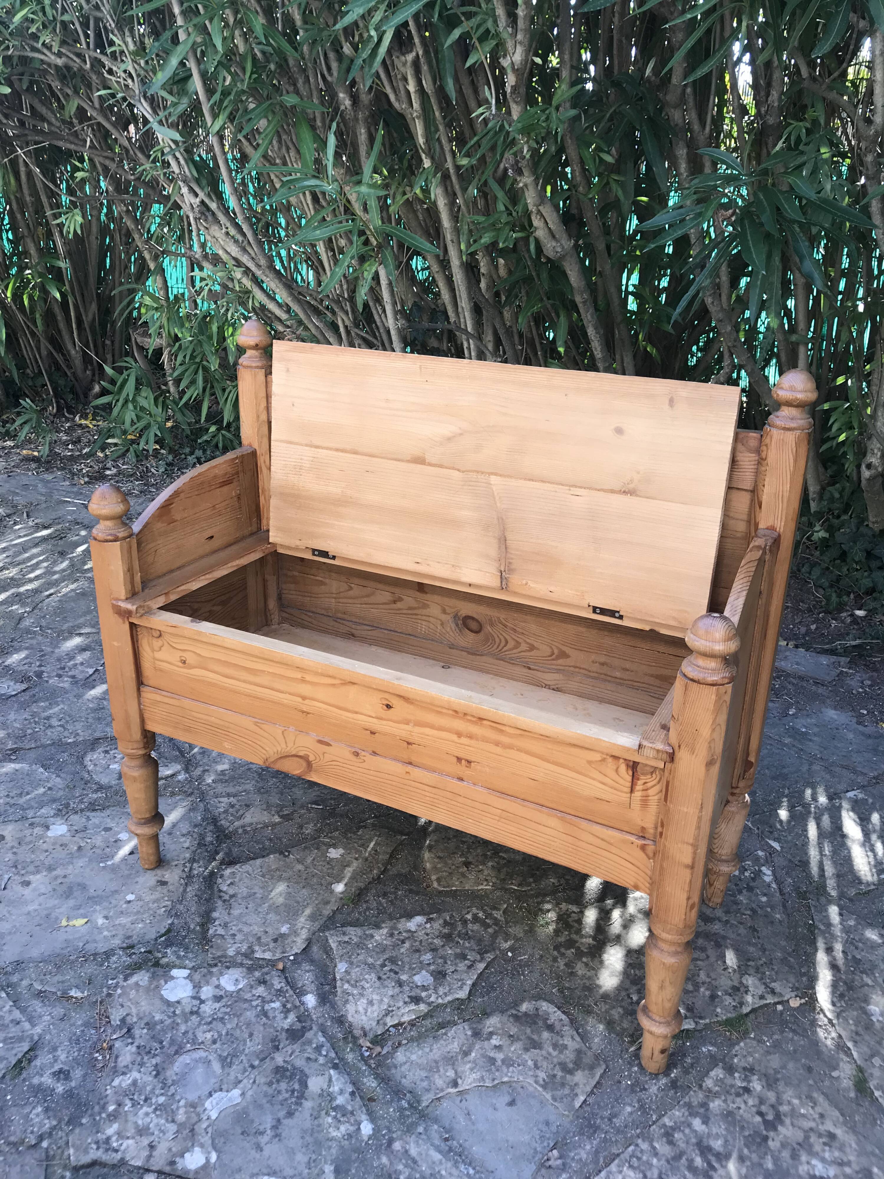 Vintage pine chest bench