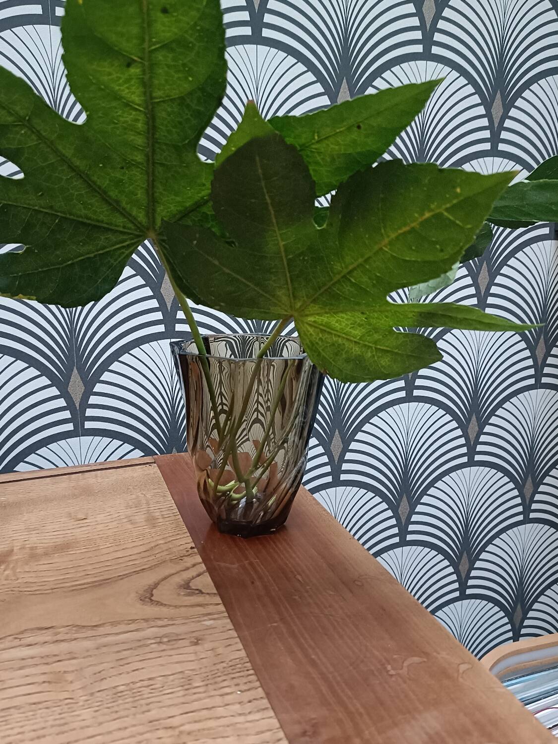 Vase verre fumé vintage