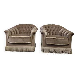 Set of 2 vintage armchairs / chairs / seats with fringes.
