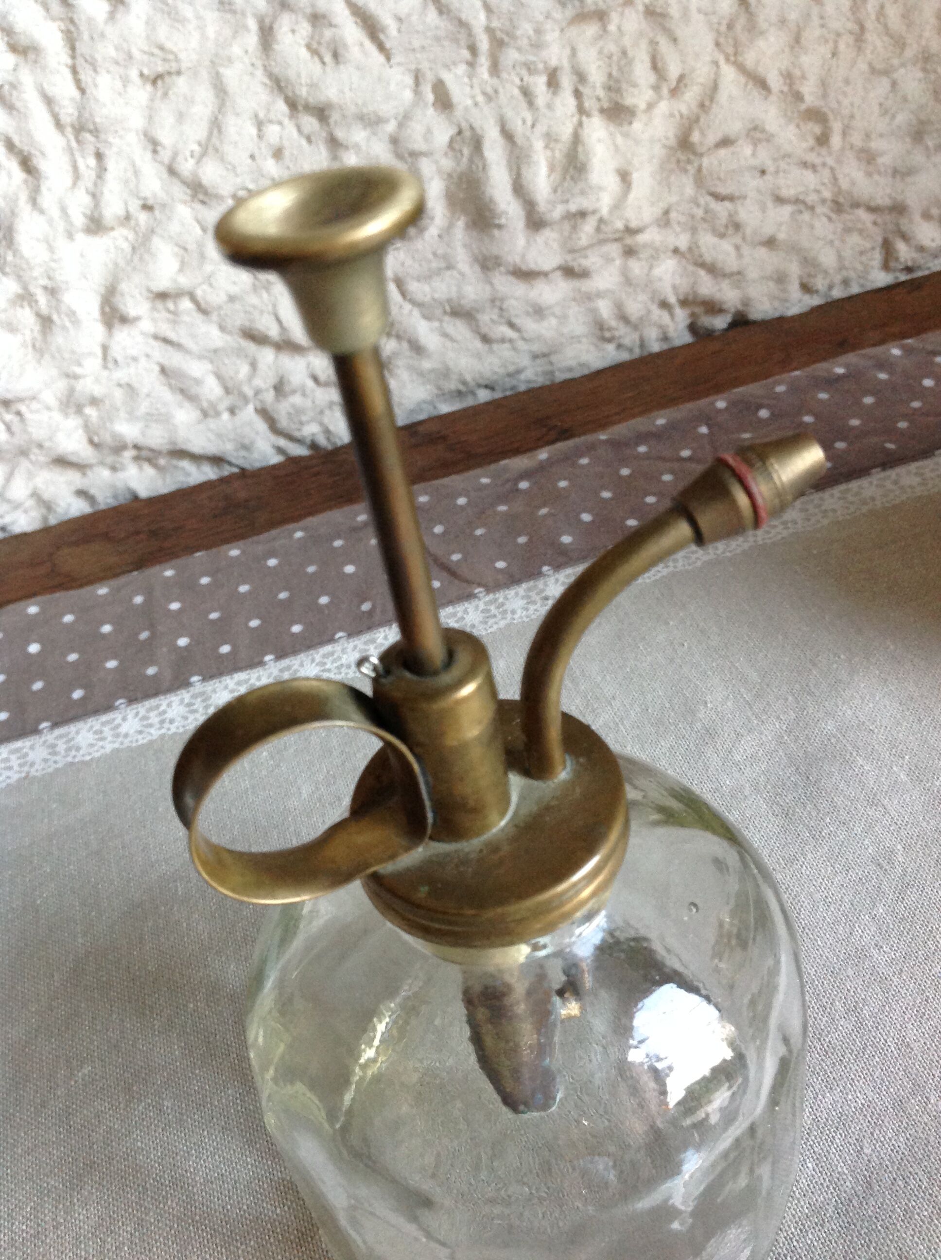 Former ribbed glass vaporizer vintage 70