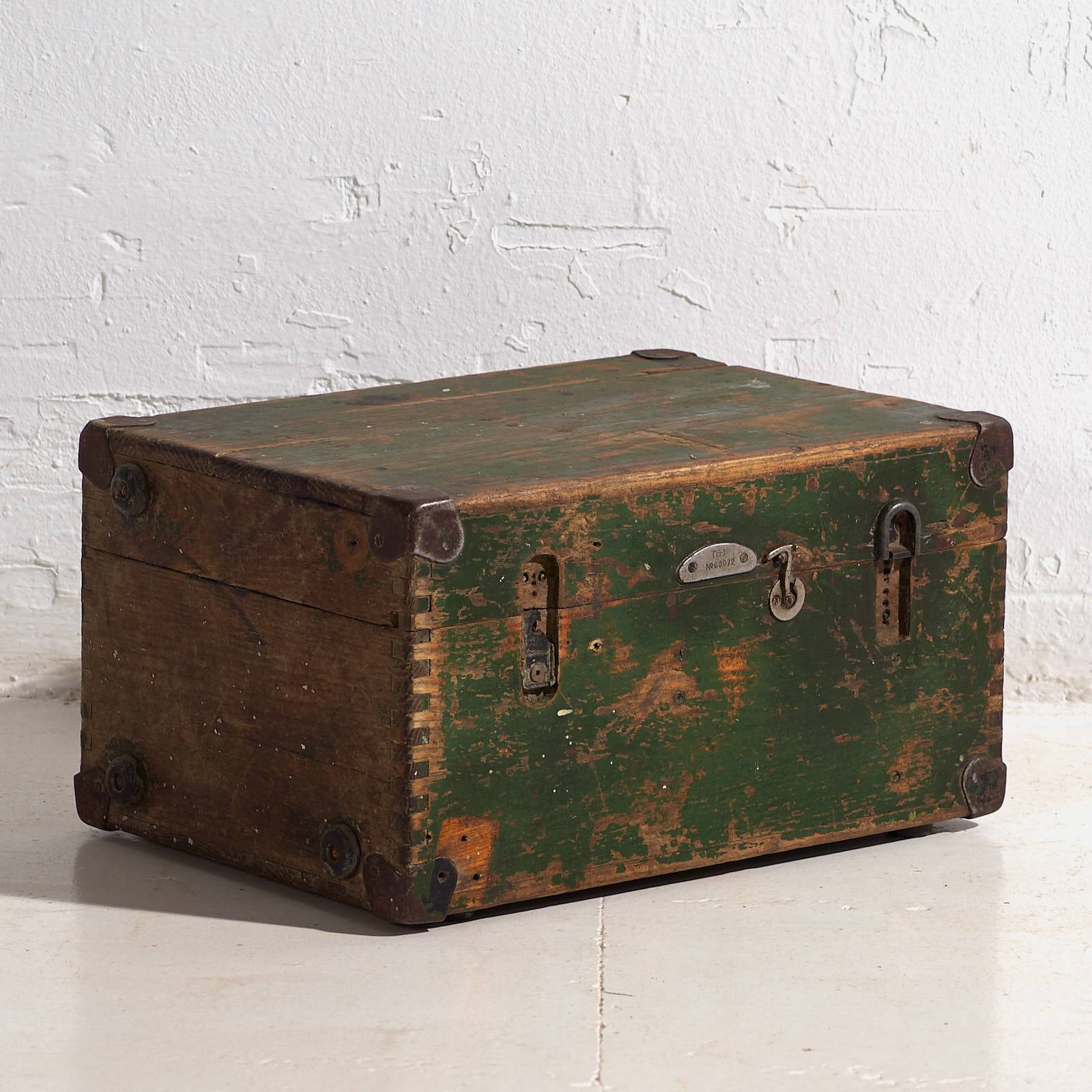 Vintage World War II ammunition box (c.1945) #9