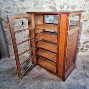 Antique shop display cabinet – Pine wood – 1920s/30s – On wheels