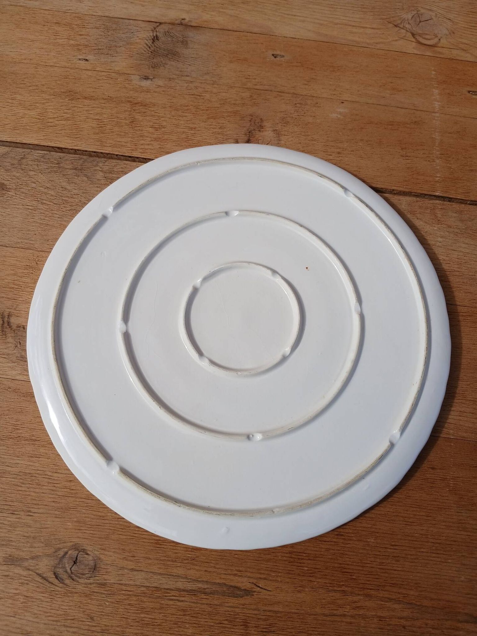 2 plats à tarte en barbotine