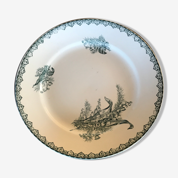Flat hollow in earthenware st amandinoise st amand model lily of the valley