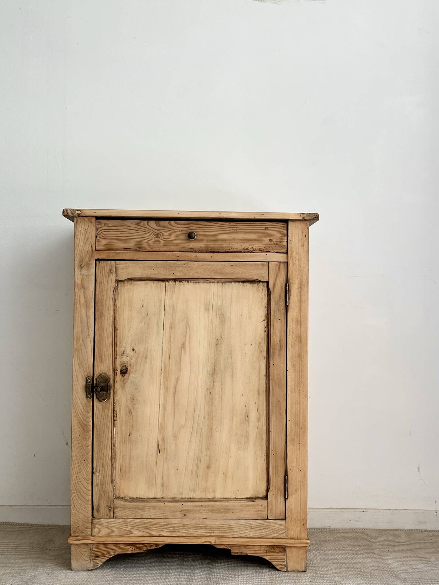 Vintage buffet