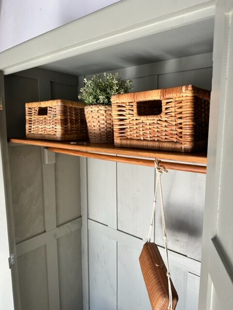 Armoire parisienne