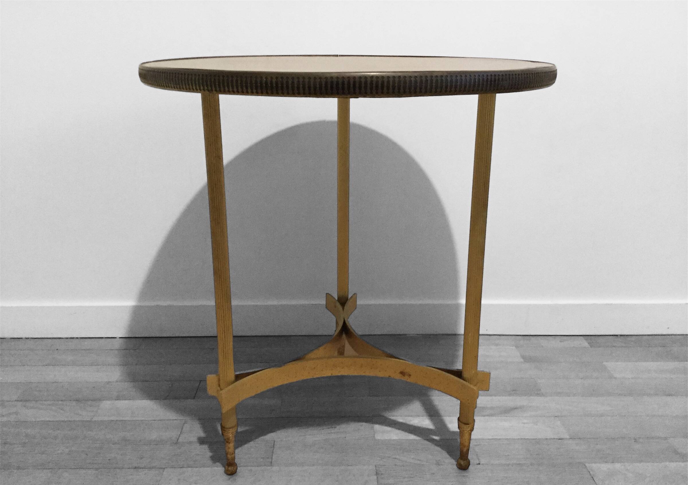 Vintage 70s pedestal table