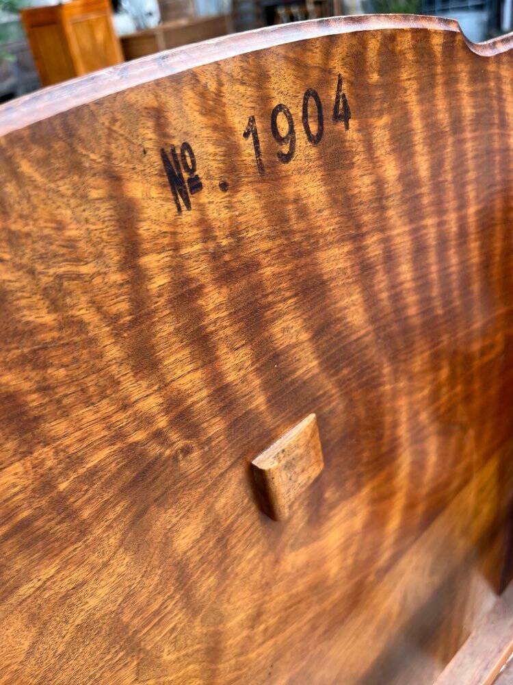 Side table with a system