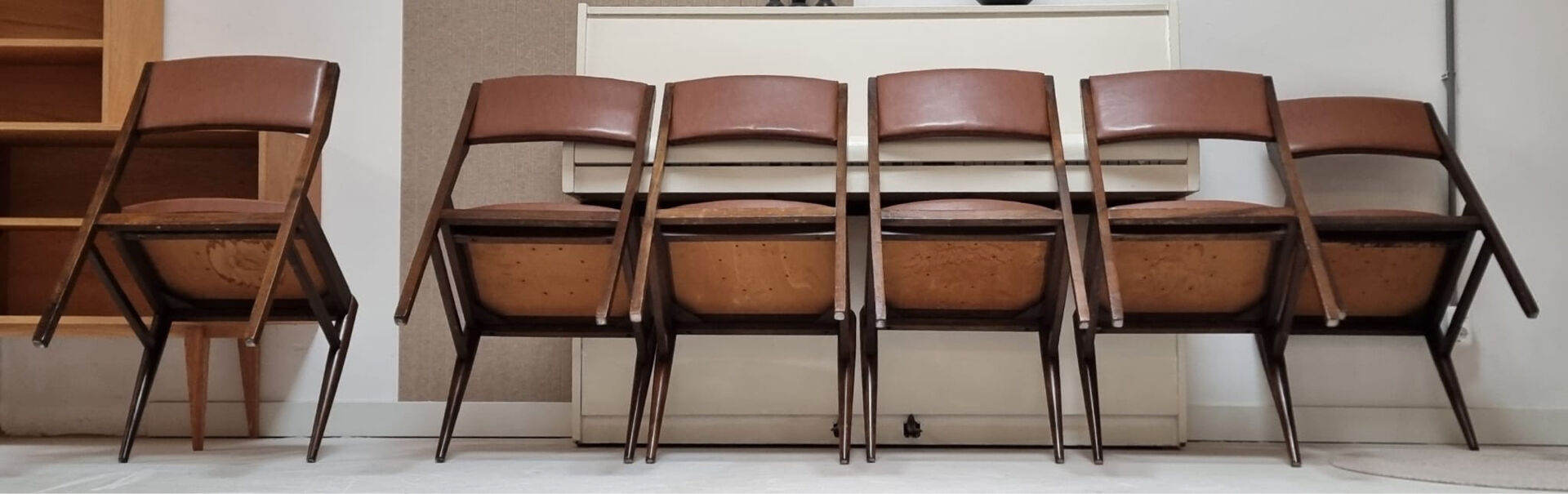 Chaises du milieu du siècle