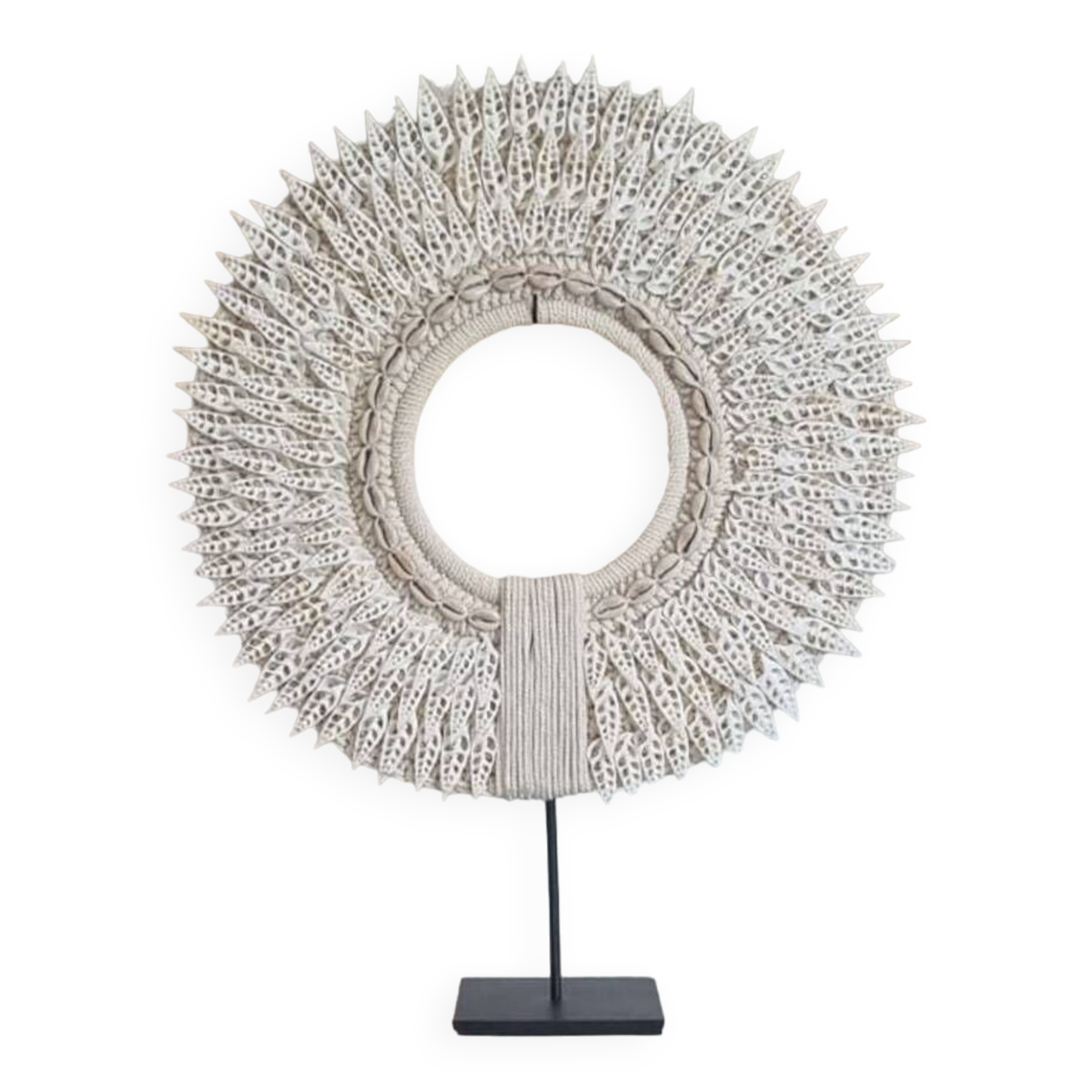 Decorative Papuan shell necklace