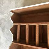 Rangement mural de cuisine en bois