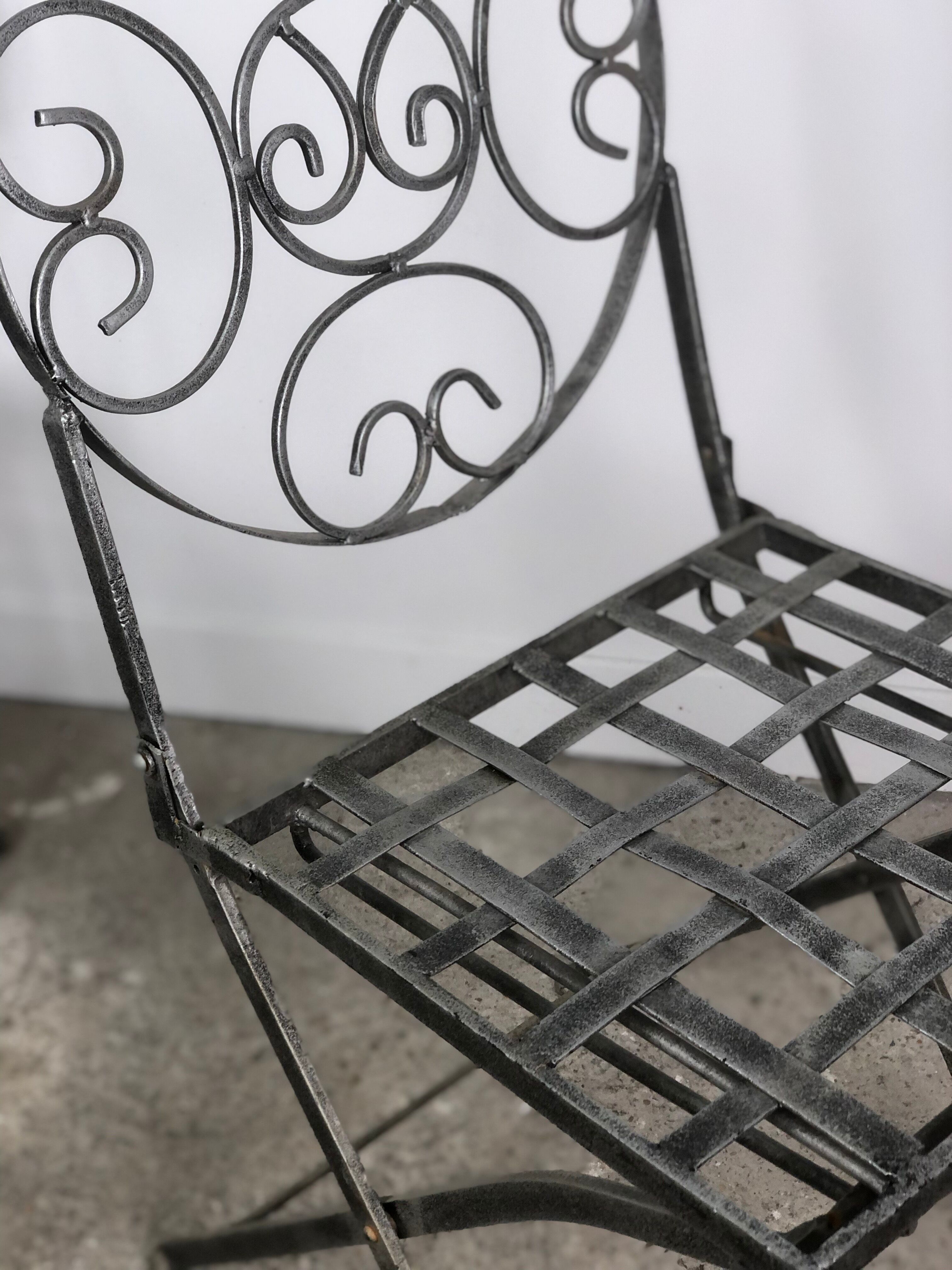 Garden chairs and armchairs (series of 4) vintage 1980 in wrought iron