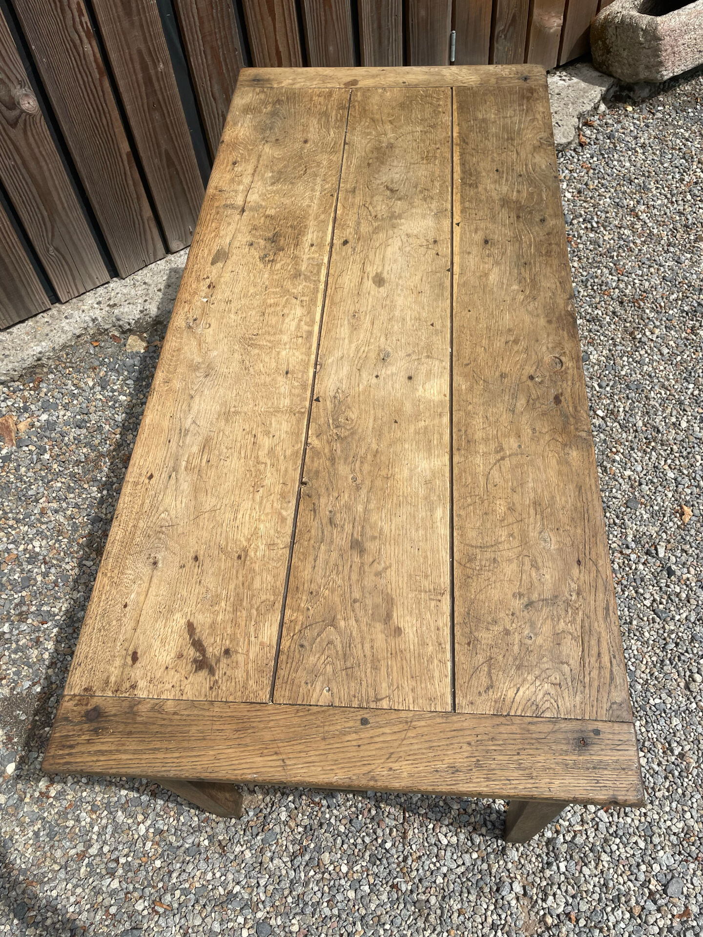 Solid oak farmhouse table with 2 drawers.