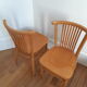 Lot de 2 chaises en bois vintage