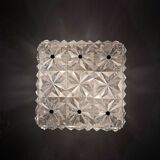 Lampe de plafond en lucite des années 1970, style milieu de siècle.