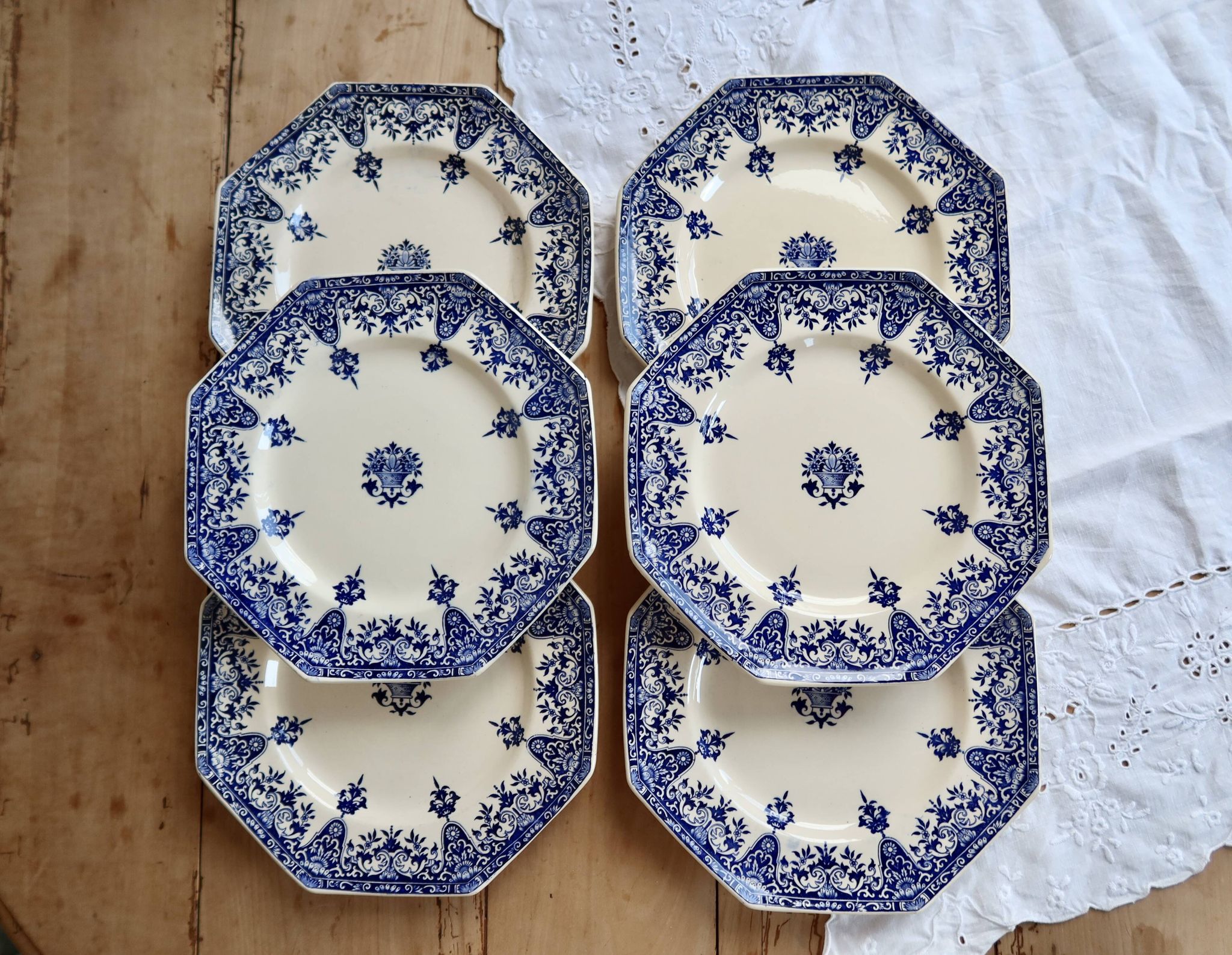 6 assiettes plates terre de fer Longchamp modèle Rouen XIXe siècle