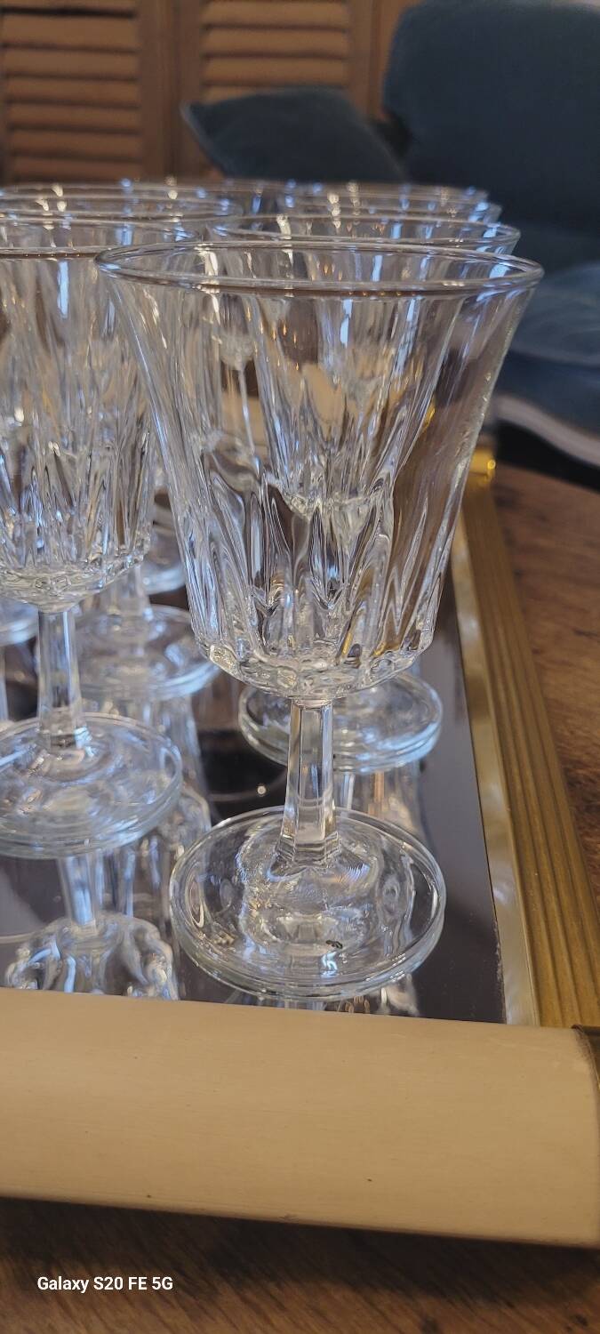 70's water glasses and wine glasses set