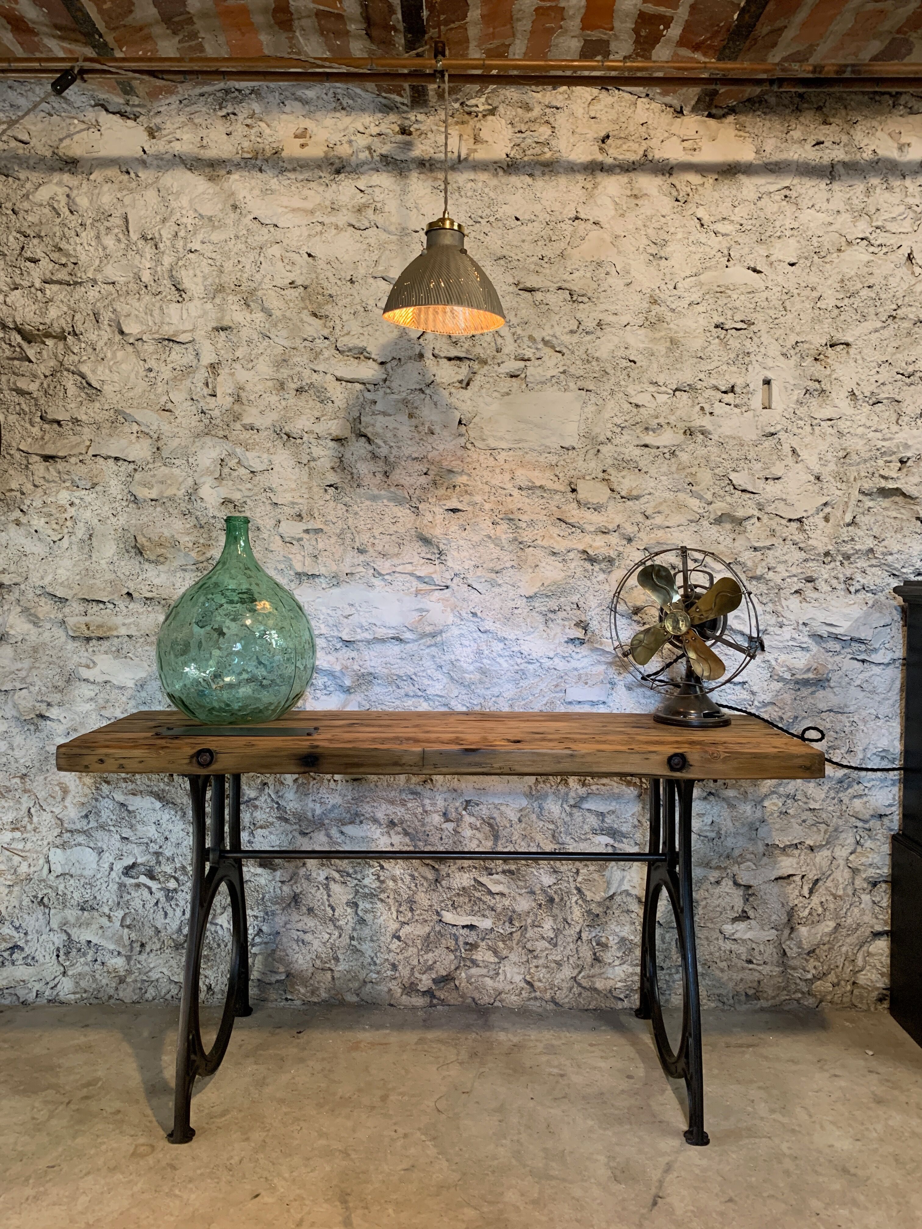 Established cast-iron stand shop console
