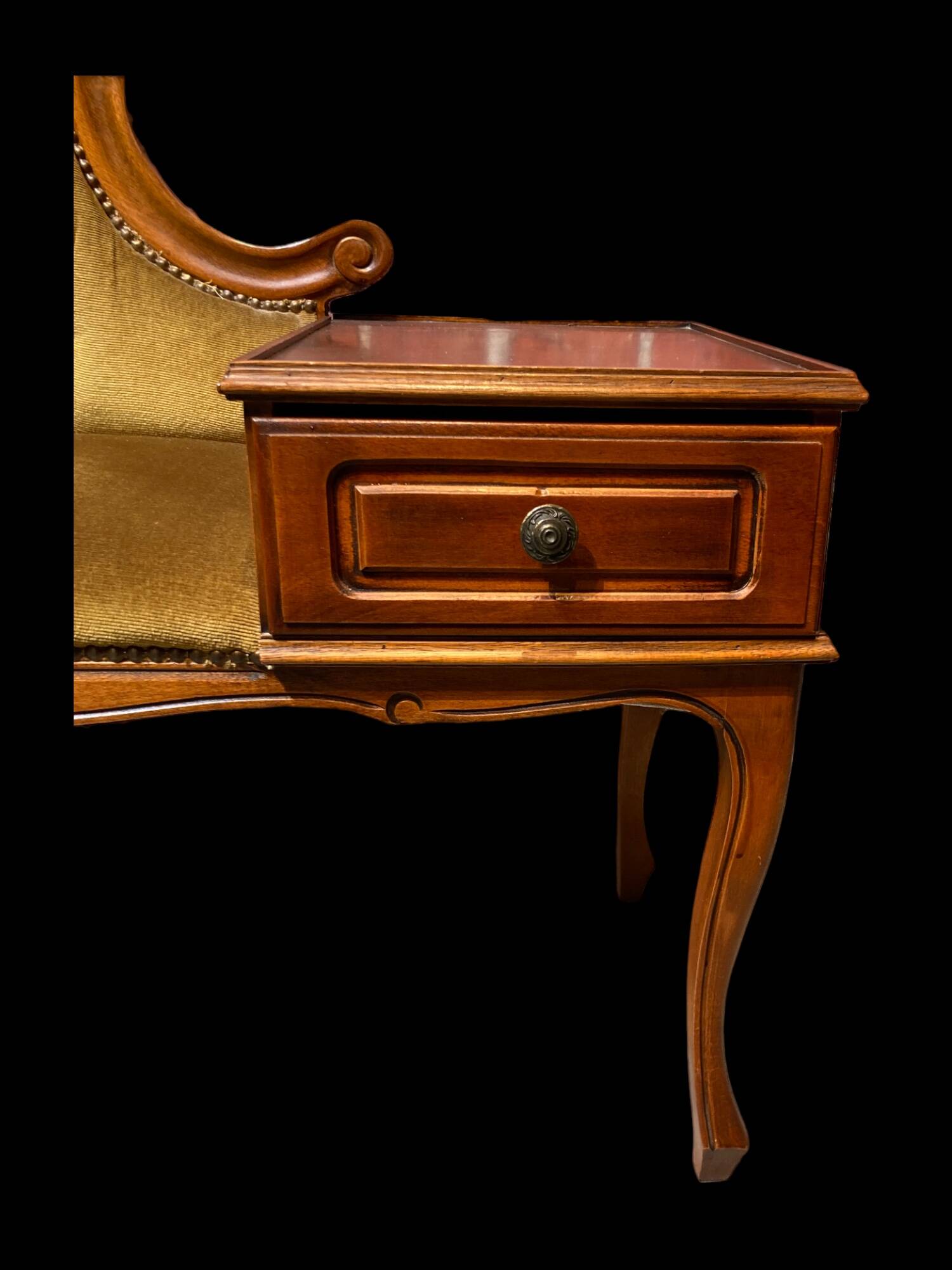 Telephone chair in wood and mustard fabric