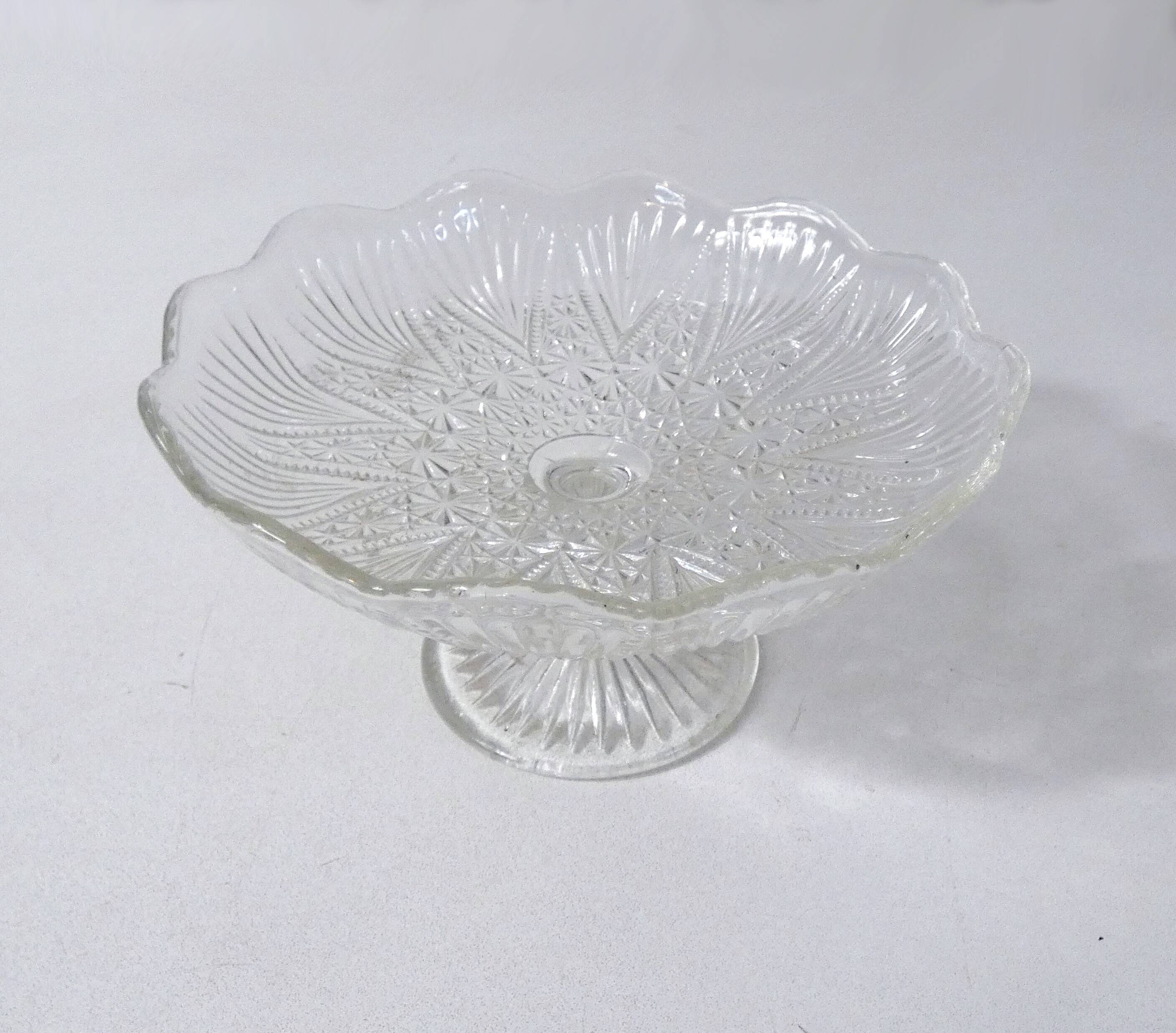 Antique Belle Époque pressed glass bowl