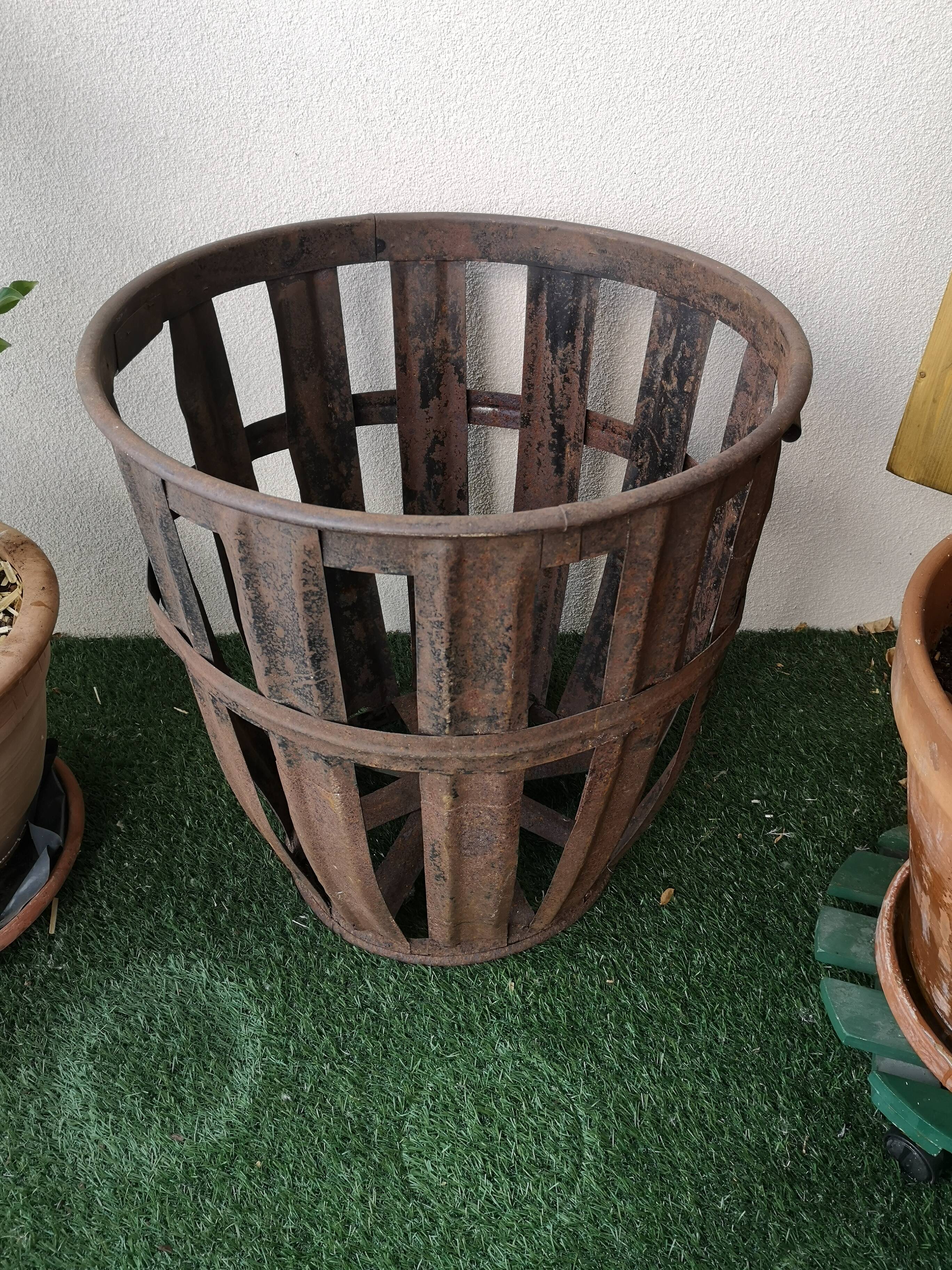 Lady Jeanne canister