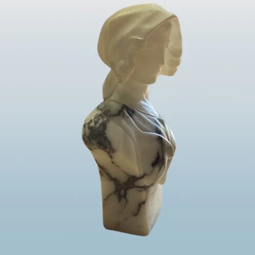 Bust, young woman, Marble and alabaster, G Pugi