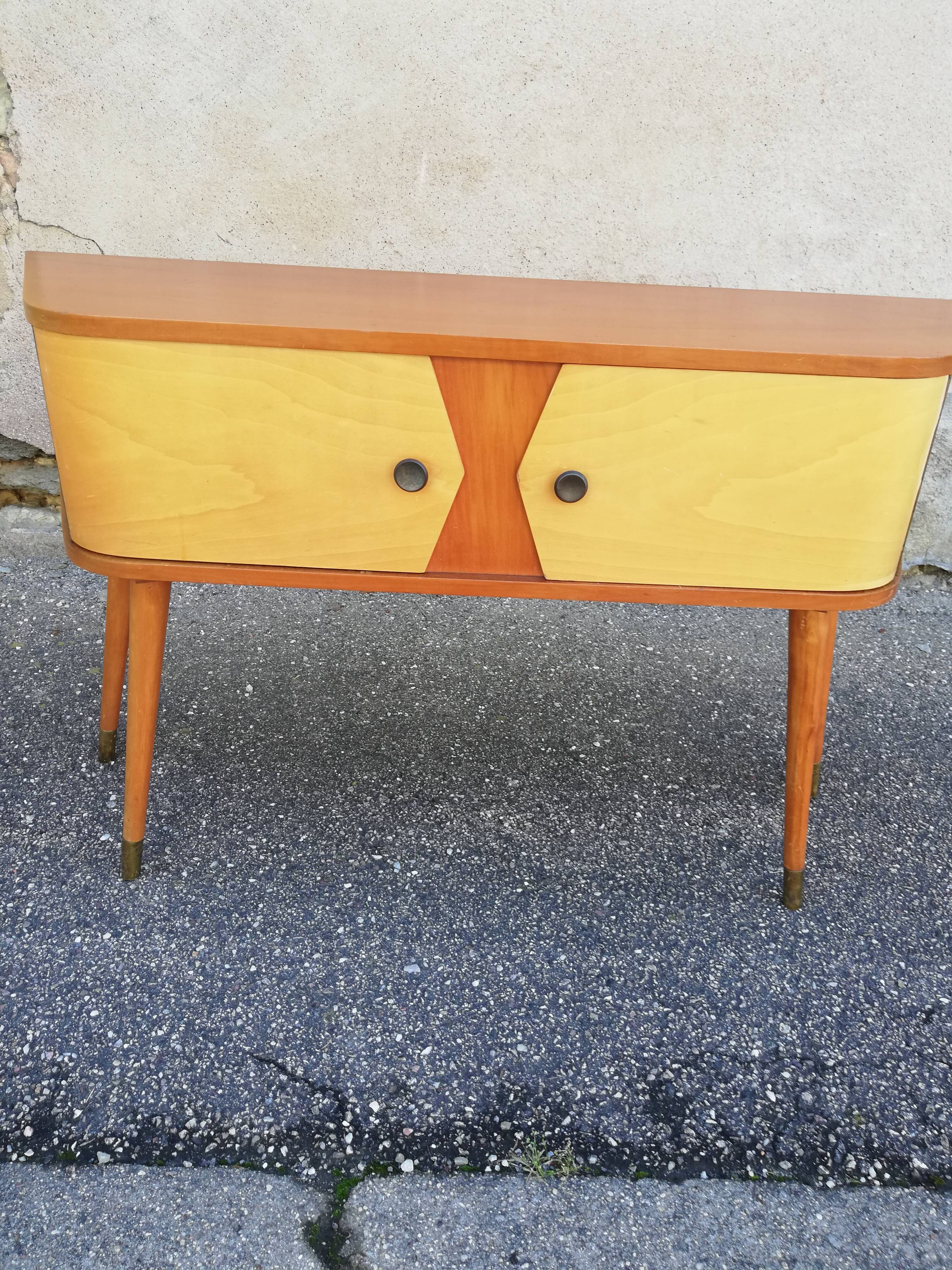 Commode vintage pieds compas