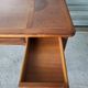 Bureau ministre de centre milieu style Louis Philippe en bois et cuir