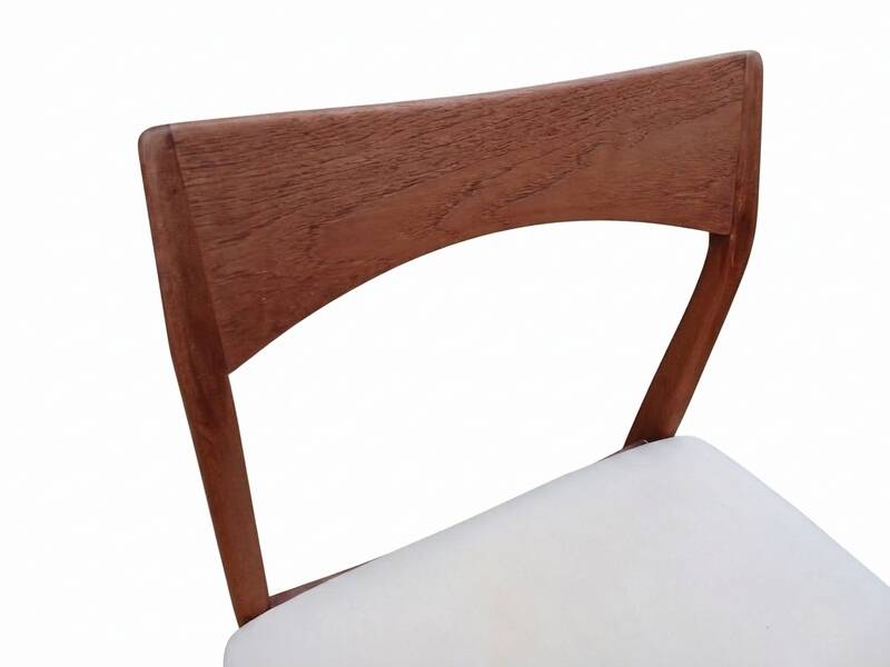 6 chaises danoises par Henning Kjaernulf en teck vintage scandinave 1960