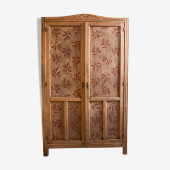 Armoire parisienne