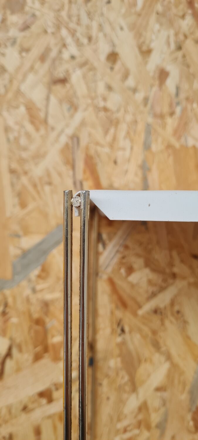 String shelf