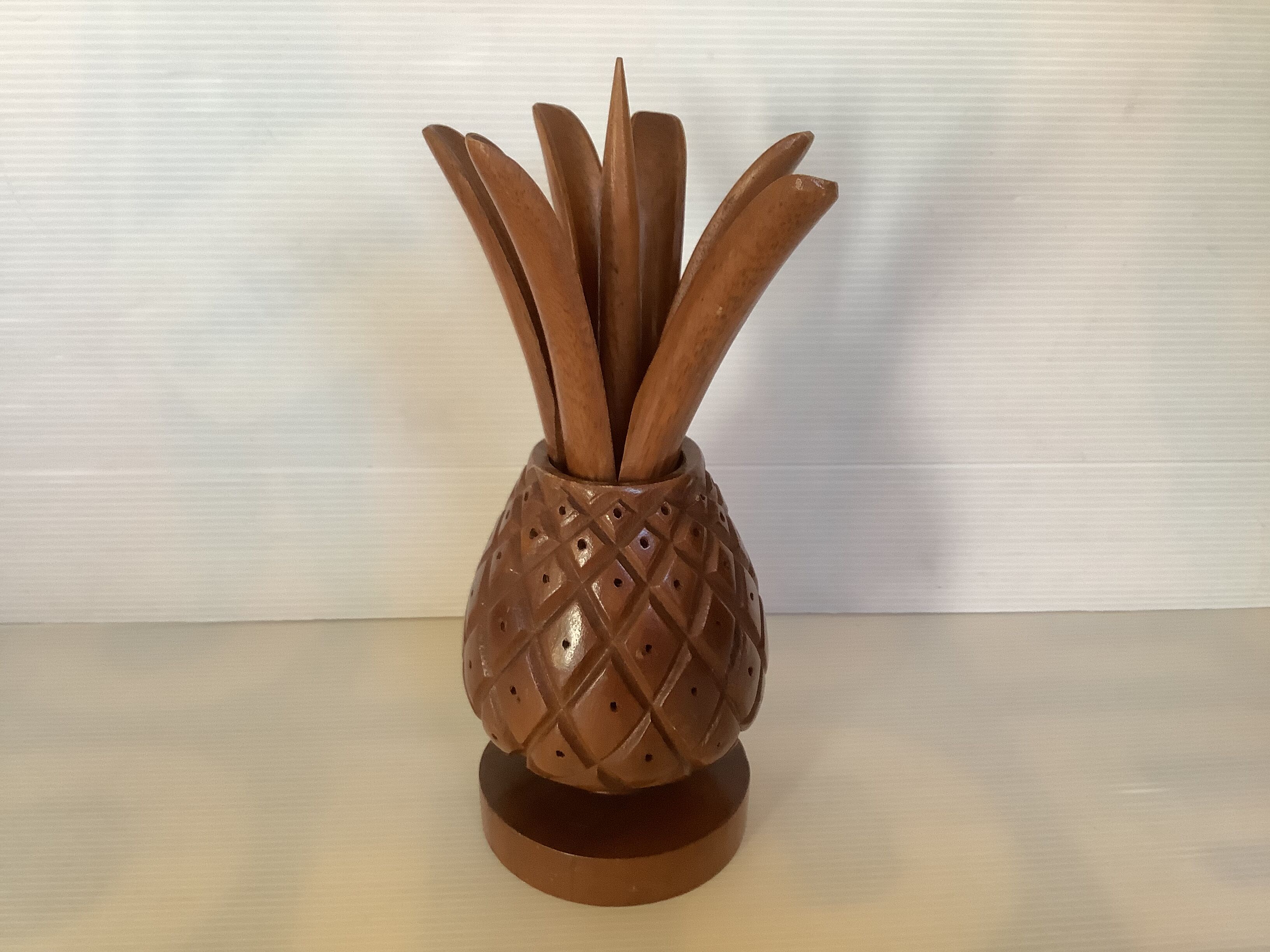 Decorative wooden pineapple