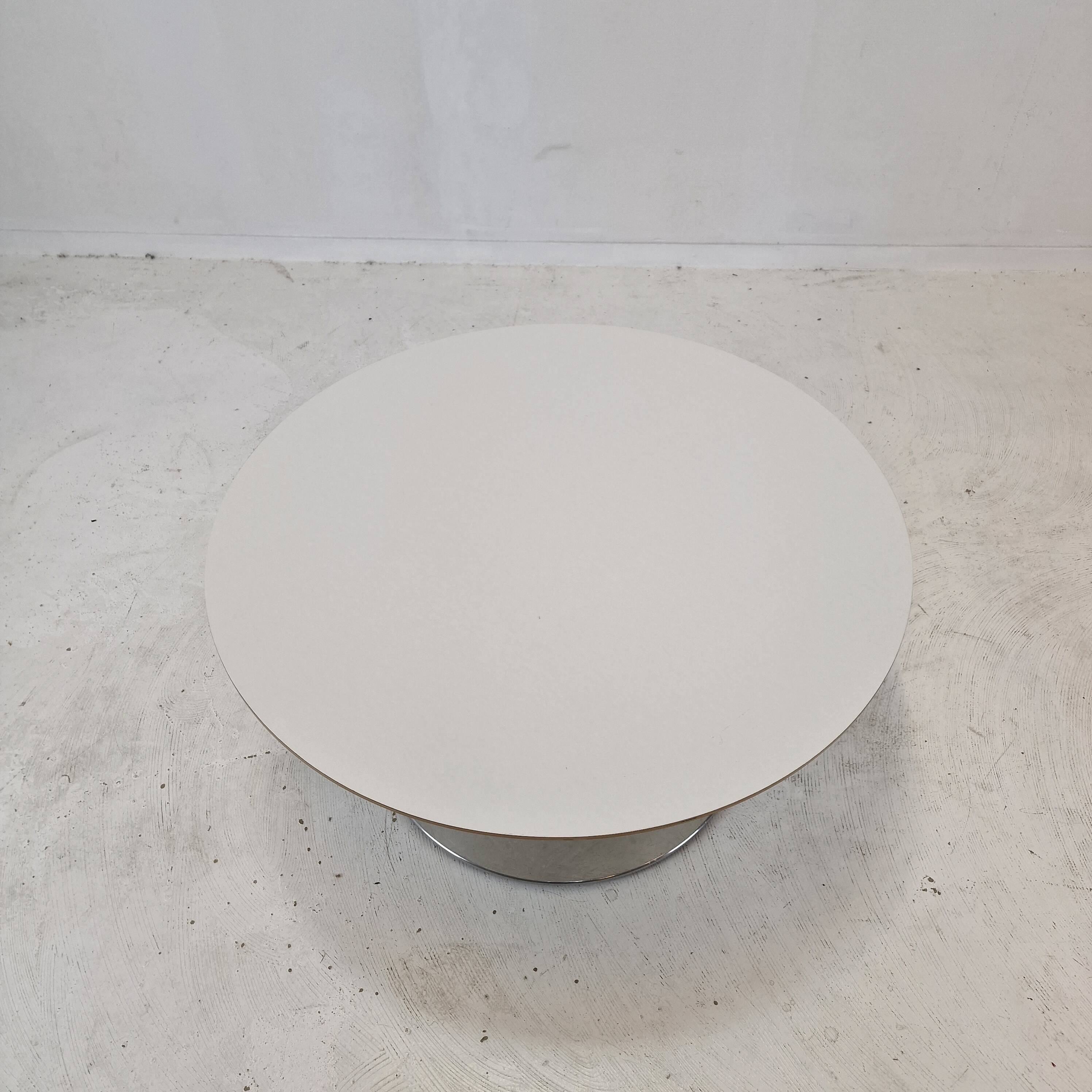 "Circle" Coffee Table by Pierre Paulin for Artifort