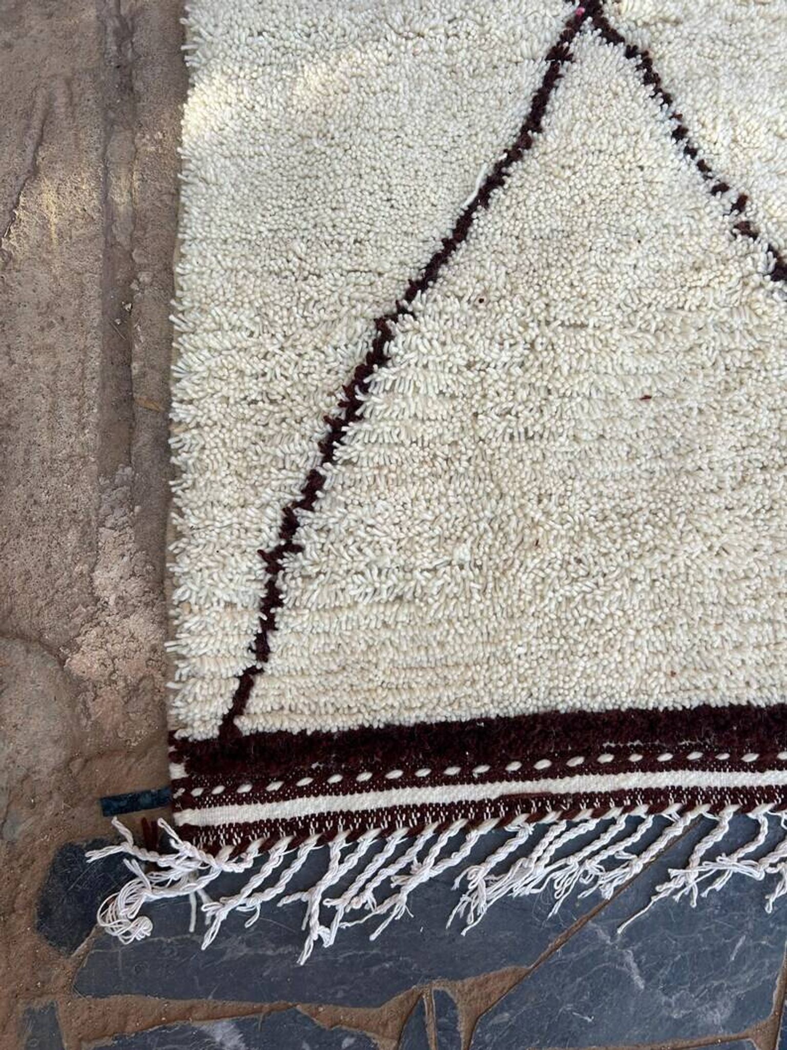 Tapis artisanal en laine