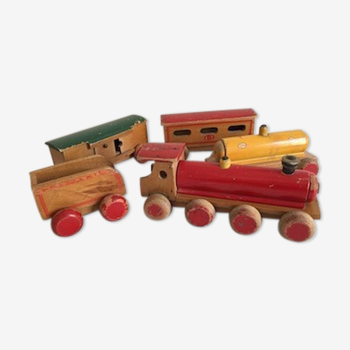 Jouet ancien petit train locomotive et wagons en bois